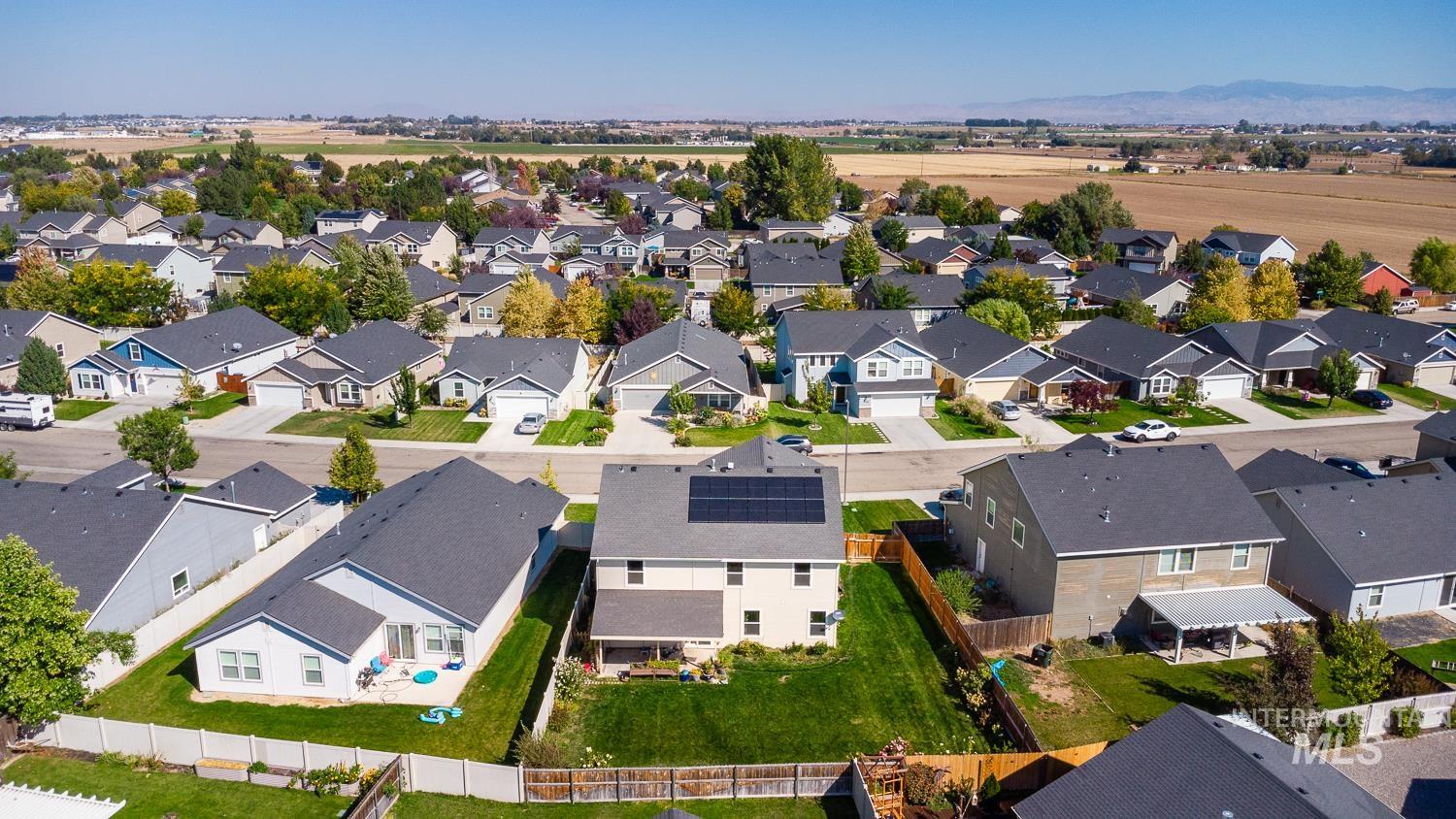 1105 E Shady Ridge Dr, Kuna, Idaho 83634, 5 Bedrooms, 2.5 Bathrooms, Residential For Sale, Price $485,000,MLS 98978550