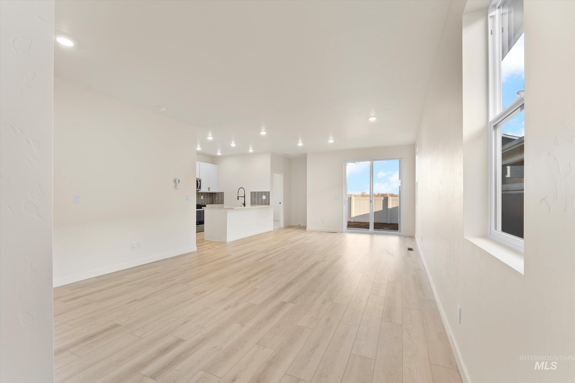 4567 E Mesa Vista st, Nampa, Idaho 83686, 3 Bedrooms, 2 Bathrooms, Residential For Sale, Price $349,990,MLS 98978552