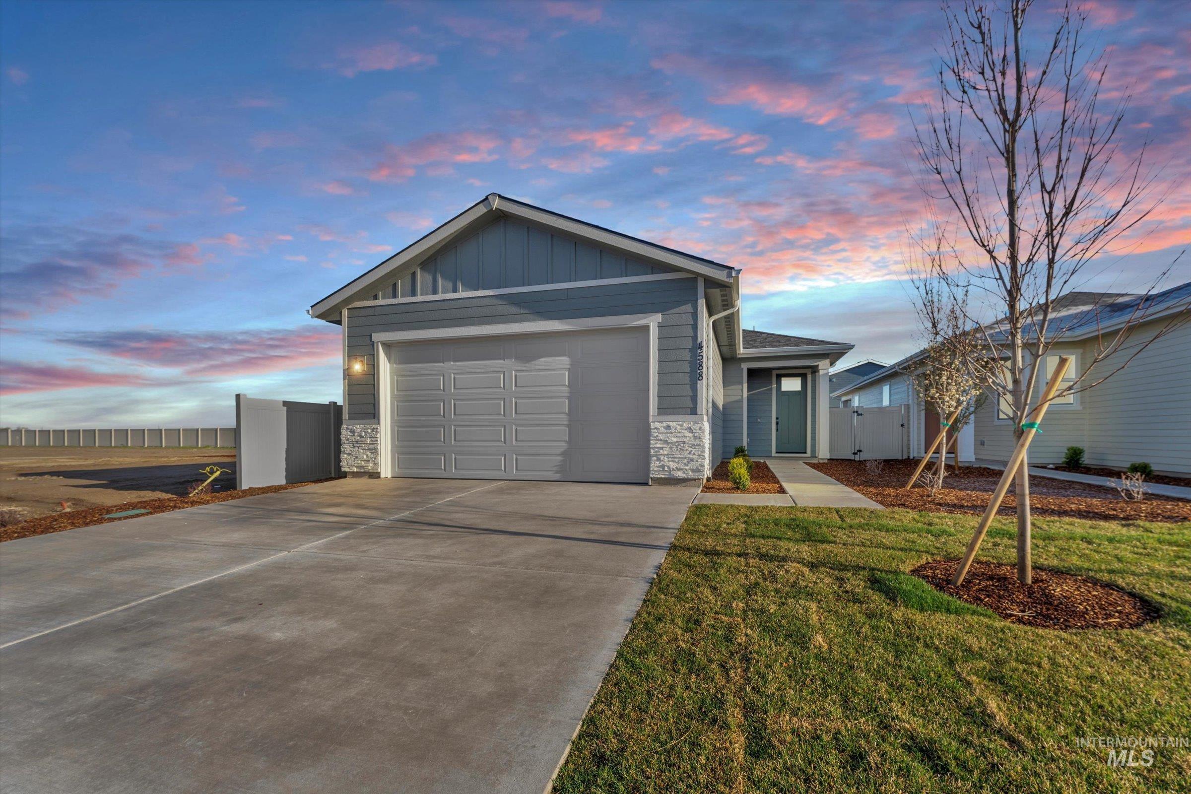 4567 E Mesa Vista st, Nampa, Idaho 83686, 3 Bedrooms, 2 Bathrooms, Residential For Sale, Price $349,990,MLS 98978552