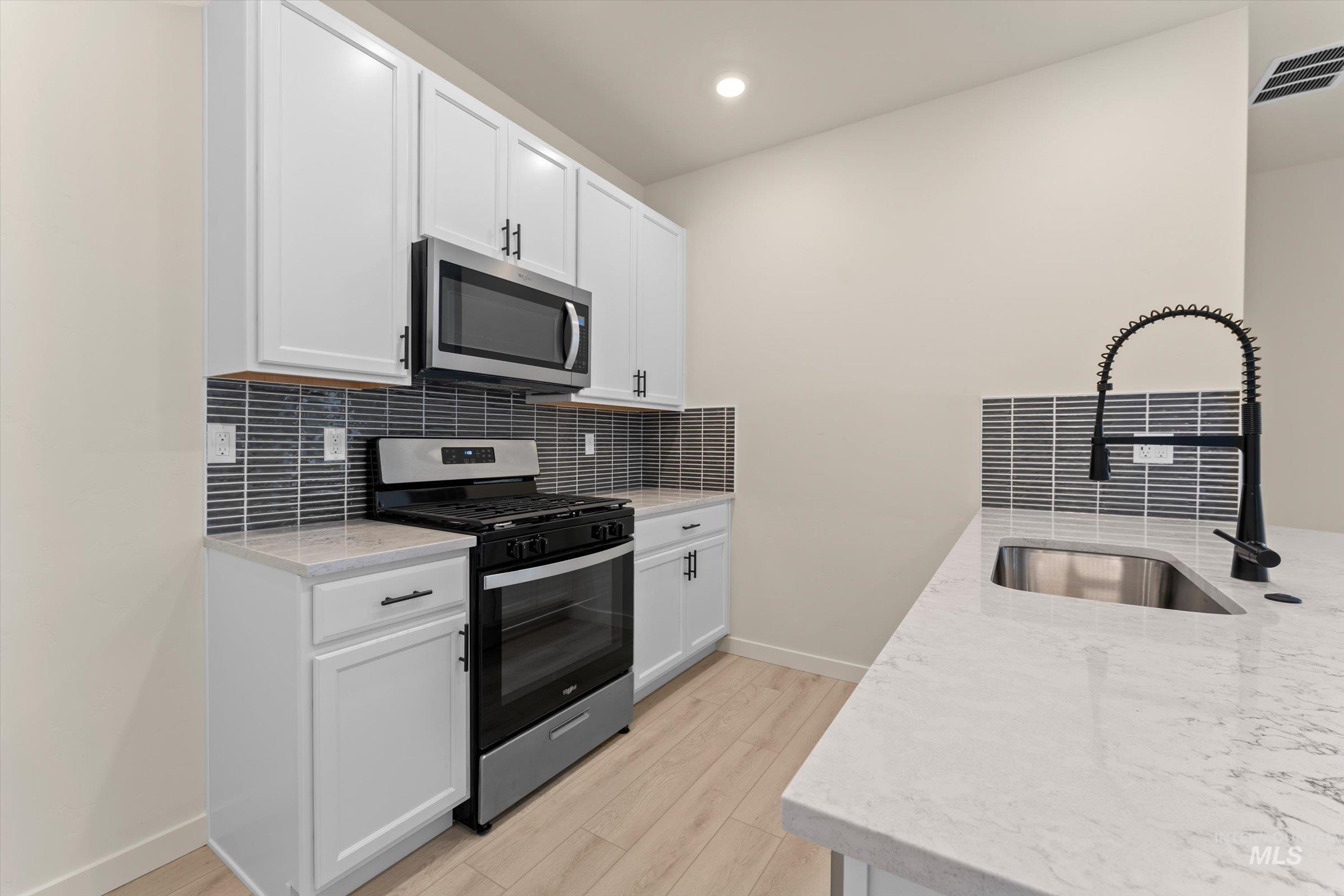 4567 E Mesa Vista st, Nampa, Idaho 83686, 3 Bedrooms, 2 Bathrooms, Residential For Sale, Price $349,990,MLS 98978552