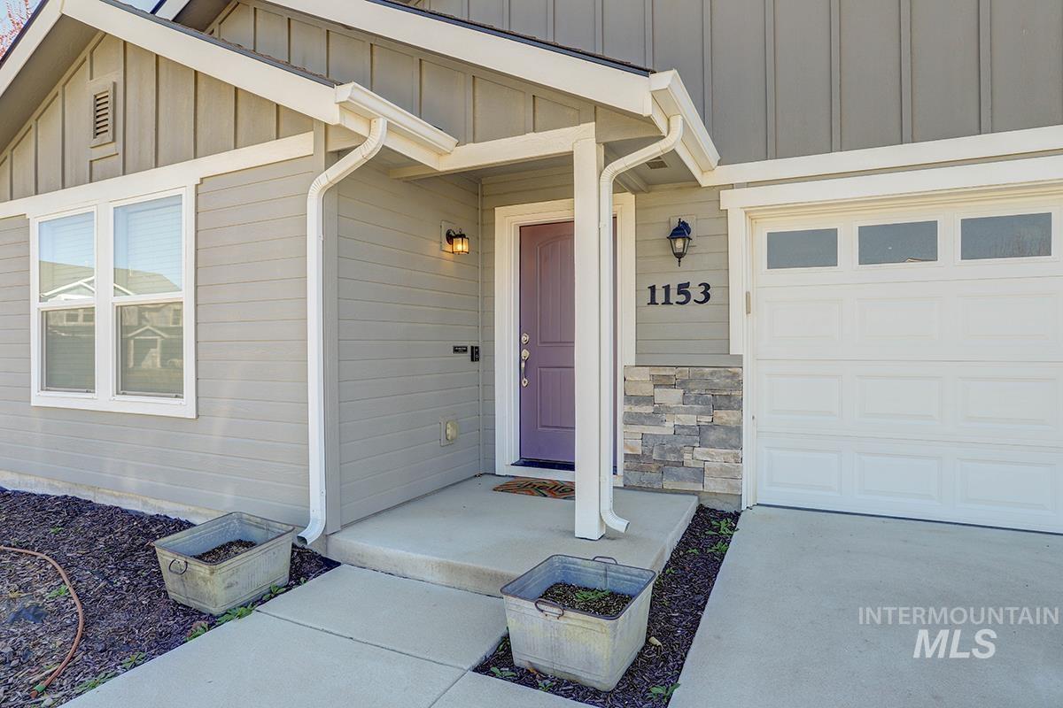 1153 E Shady Ridge Dr, Kuna, Idaho 83634, 3 Bedrooms, 2 Bathrooms, Residential For Sale, Price $449,900,MLS 98978553