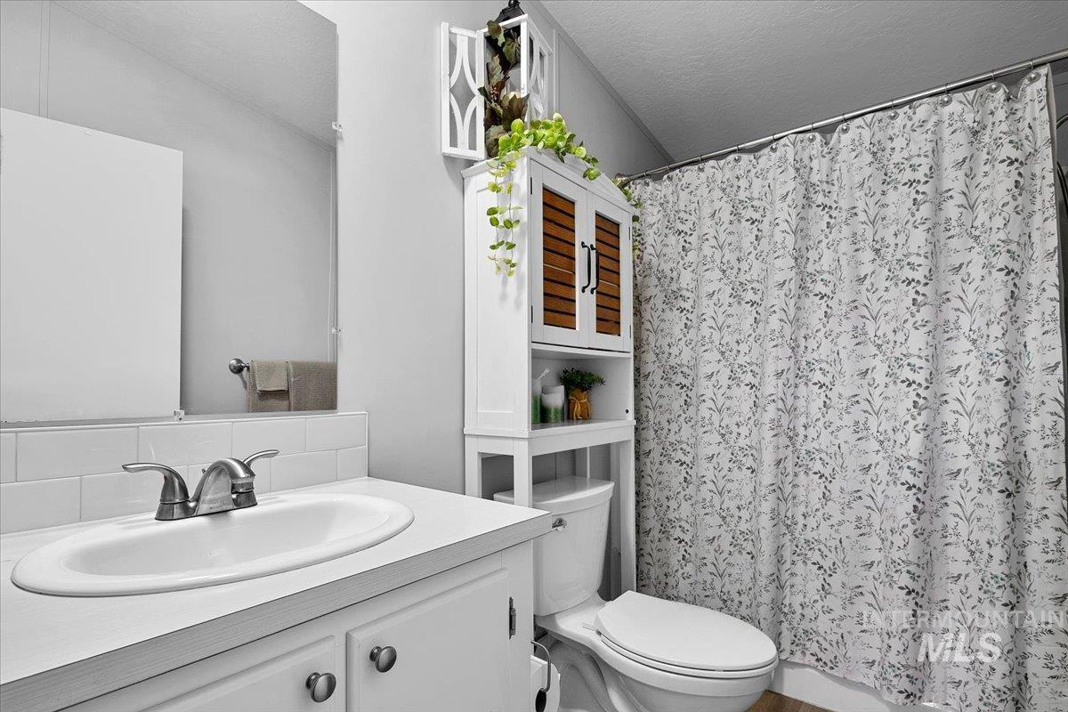 4009 Denton St, Caldwell, Idaho 83607, 3 Bedrooms, 2 Bathrooms, Residential For Sale, Price $339,999, 98978560