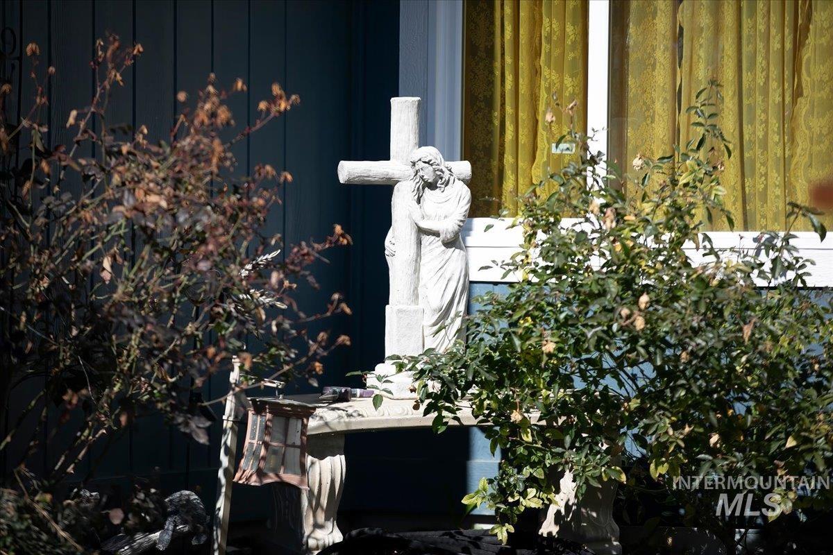 4009 Denton St, Caldwell, Idaho 83607, 3 Bedrooms, 2 Bathrooms, Residential For Sale, Price $339,999, 98978560