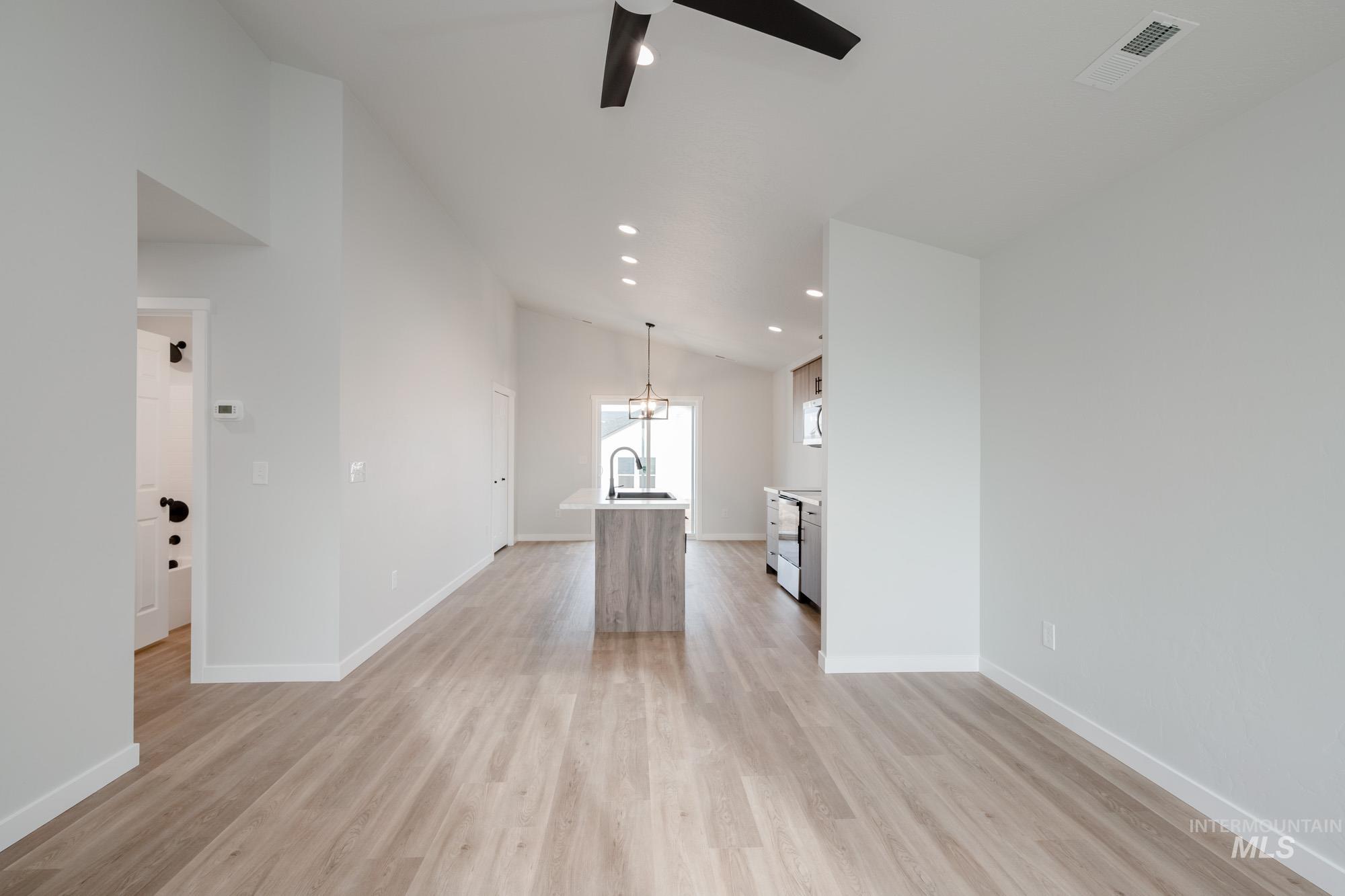 7095 E Shields Dr, Nampa, Idaho 83687, 3 Bedrooms, 2 Bathrooms, Residential For Sale, Price $394,990, 98978565