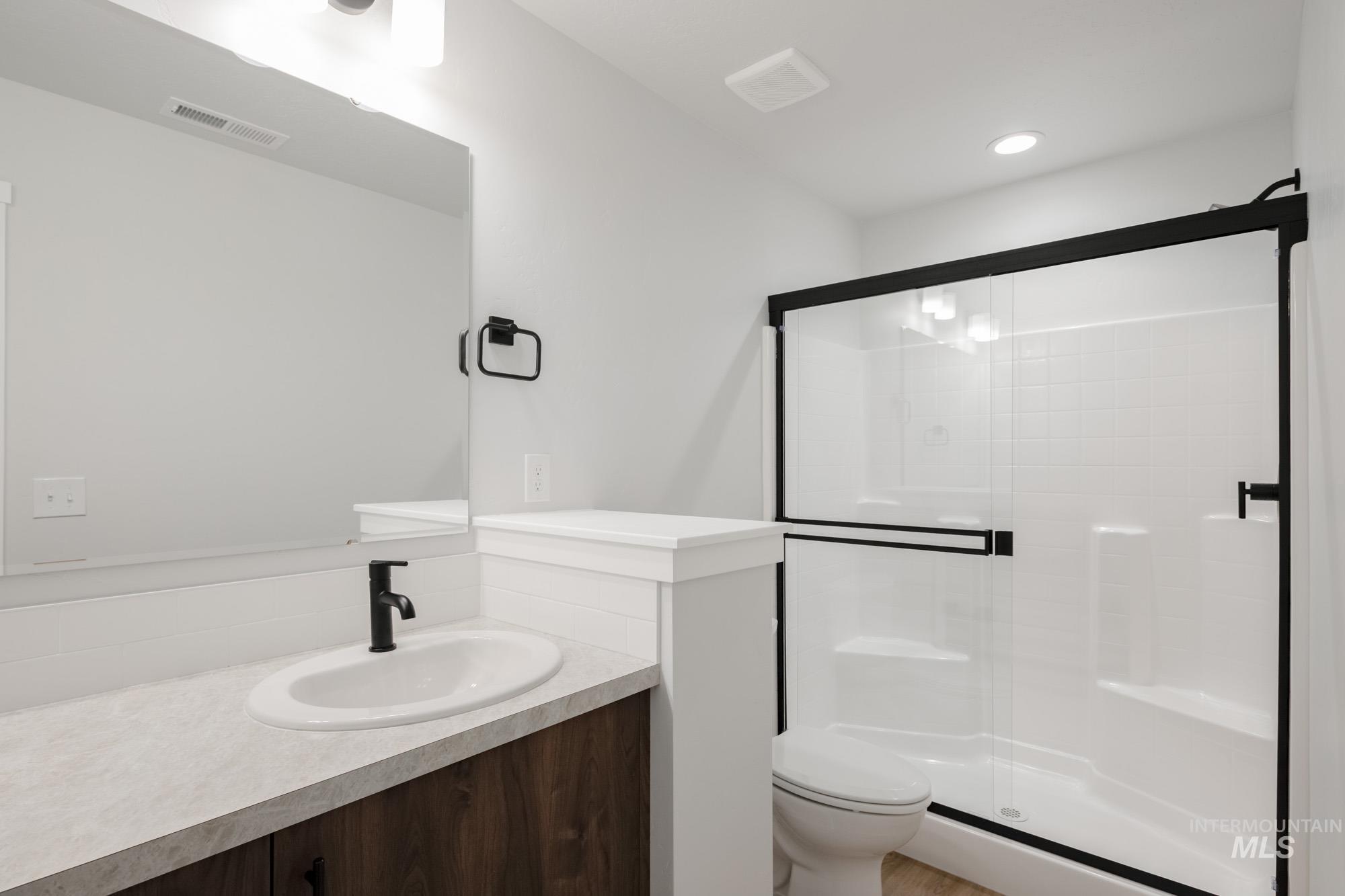 7095 E Shields Dr, Nampa, Idaho 83687, 3 Bedrooms, 2 Bathrooms, Residential For Sale, Price $394,990, 98978565