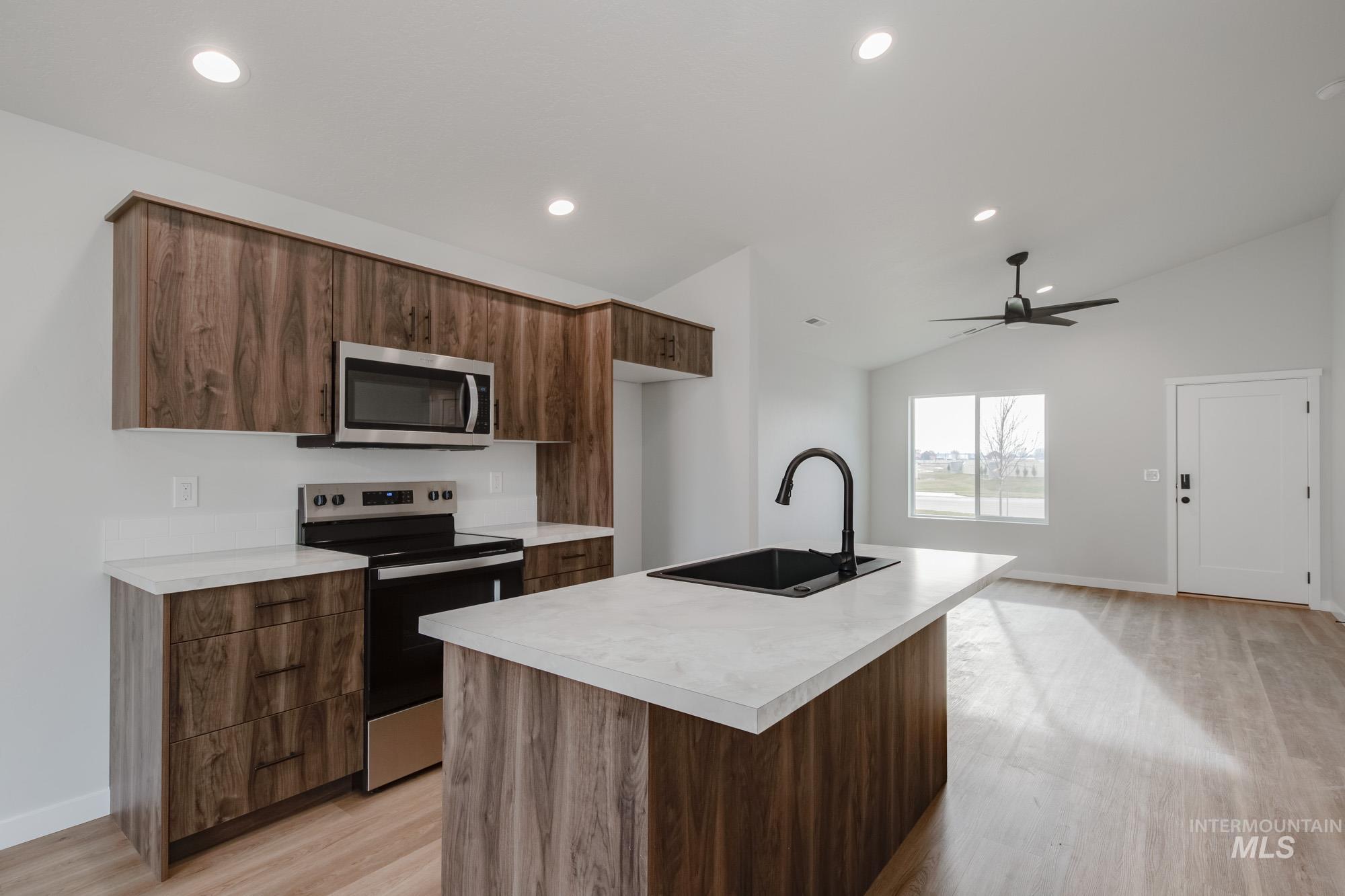 7095 E Shields Dr, Nampa, Idaho 83687, 3 Bedrooms, 2 Bathrooms, Residential For Sale, Price $394,990, 98978565