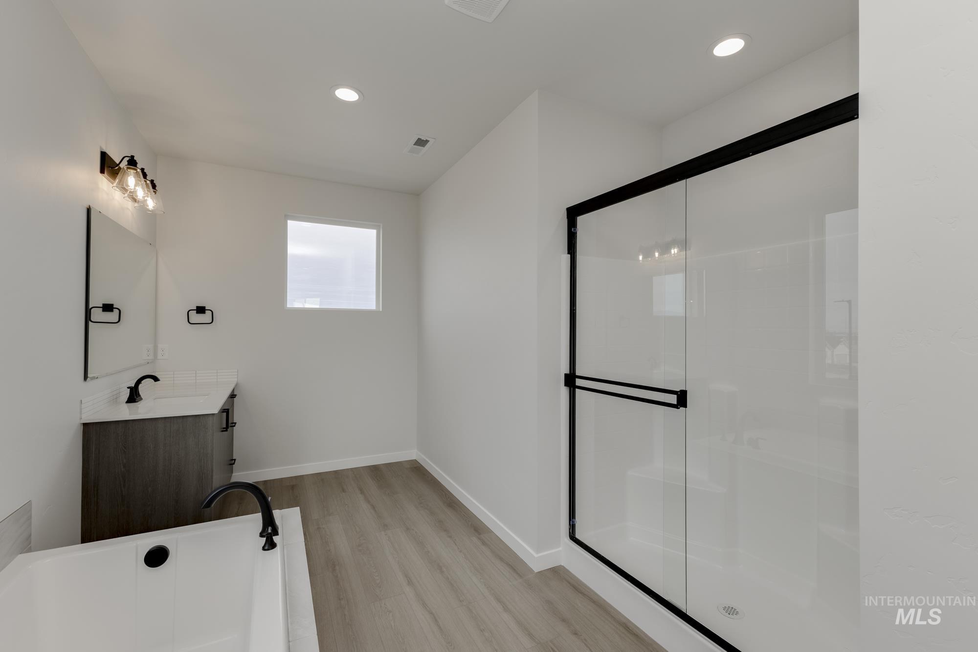 3828 W Piscina Dr, Meridian, Idaho 83642, 4 Bedrooms, 3.5 Bathrooms, Residential For Sale, Price $754,990,MLS 98978570