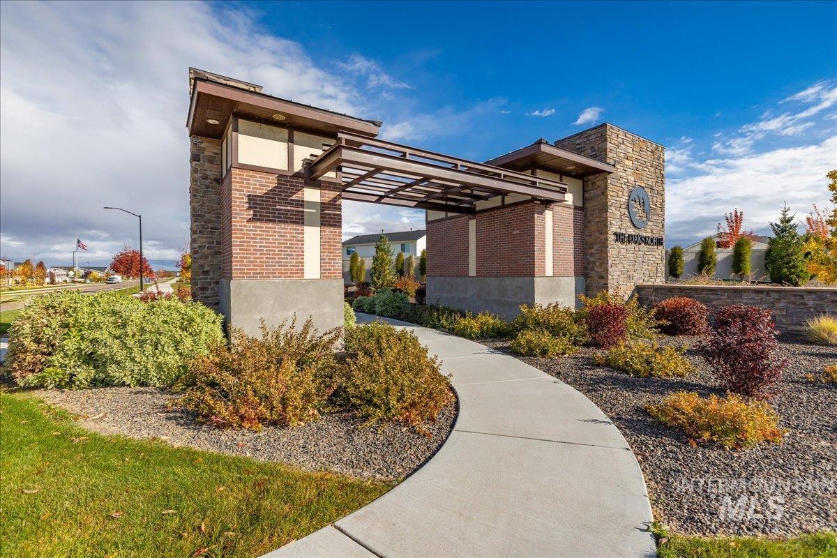 5825 W Daphne Dr, Meridian, Idaho 83646, 4 Bedrooms, 2 Bathrooms, Residential For Sale, Price $499,900, 98978573