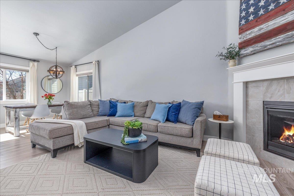 5825 W Daphne Dr, Meridian, Idaho 83646, 4 Bedrooms, 2 Bathrooms, Residential For Sale, Price $499,900, 98978573