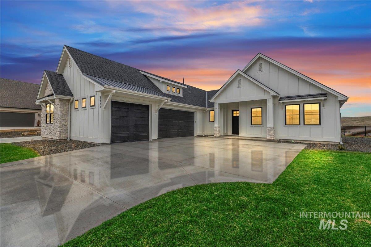 5667 W Haughburn Dr, Eagle, Idaho 83616, 3 Bedrooms, 2.5 Bathrooms, Residential For Sale, Price $949,900, 98978575