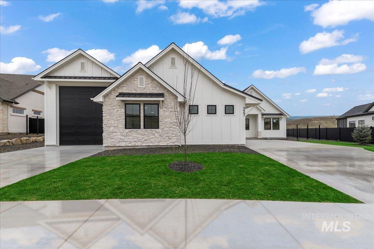 5667 W Haughburn Dr, Eagle, Idaho 83616, 3 Bedrooms, 2.5 Bathrooms, Residential For Sale, Price $949,900, 98978575