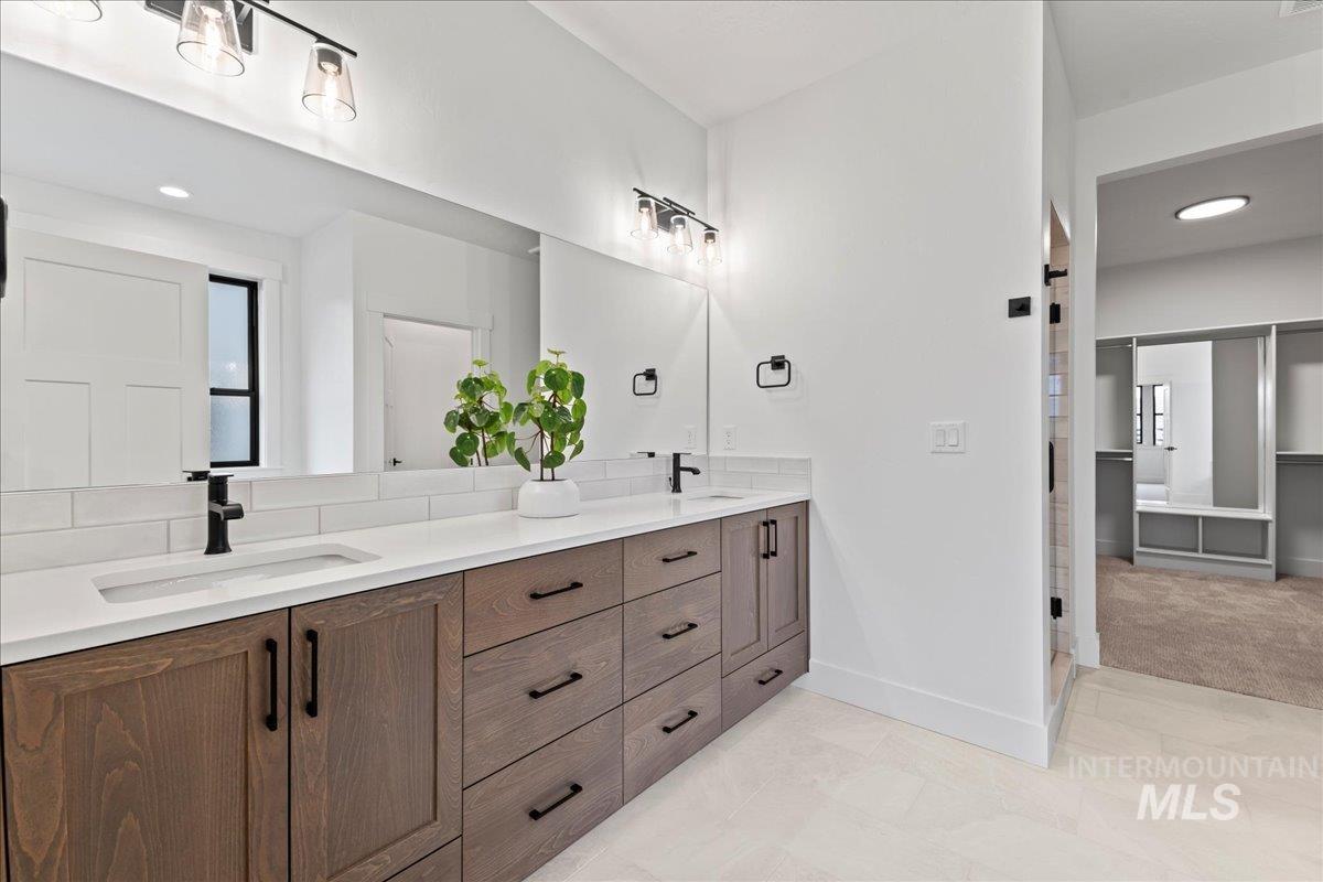 5667 W Haughburn Dr, Eagle, Idaho 83616, 3 Bedrooms, 2.5 Bathrooms, Residential For Sale, Price $949,900, 98978575