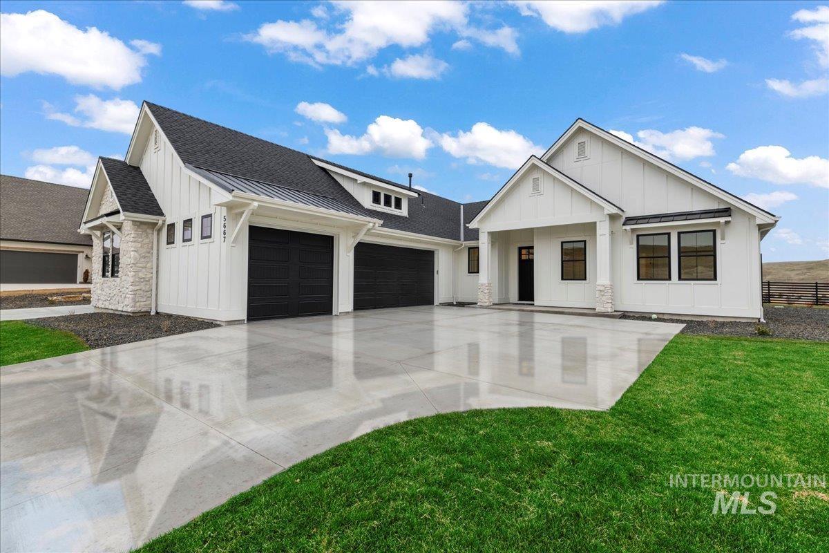 5667 W Haughburn Dr, Eagle, Idaho 83616, 3 Bedrooms, 2.5 Bathrooms, Residential For Sale, Price $949,900, 98978575
