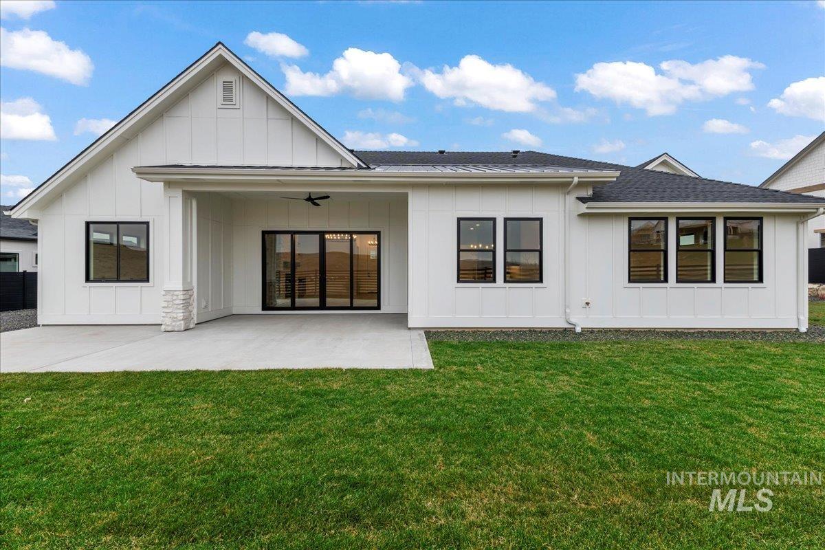 5667 W Haughburn Dr, Eagle, Idaho 83616, 3 Bedrooms, 2.5 Bathrooms, Residential For Sale, Price $949,900, 98978575