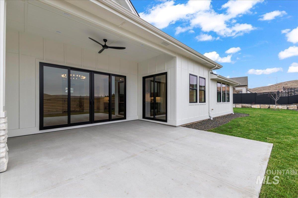 5667 W Haughburn Dr, Eagle, Idaho 83616, 3 Bedrooms, 2.5 Bathrooms, Residential For Sale, Price $949,900, 98978575