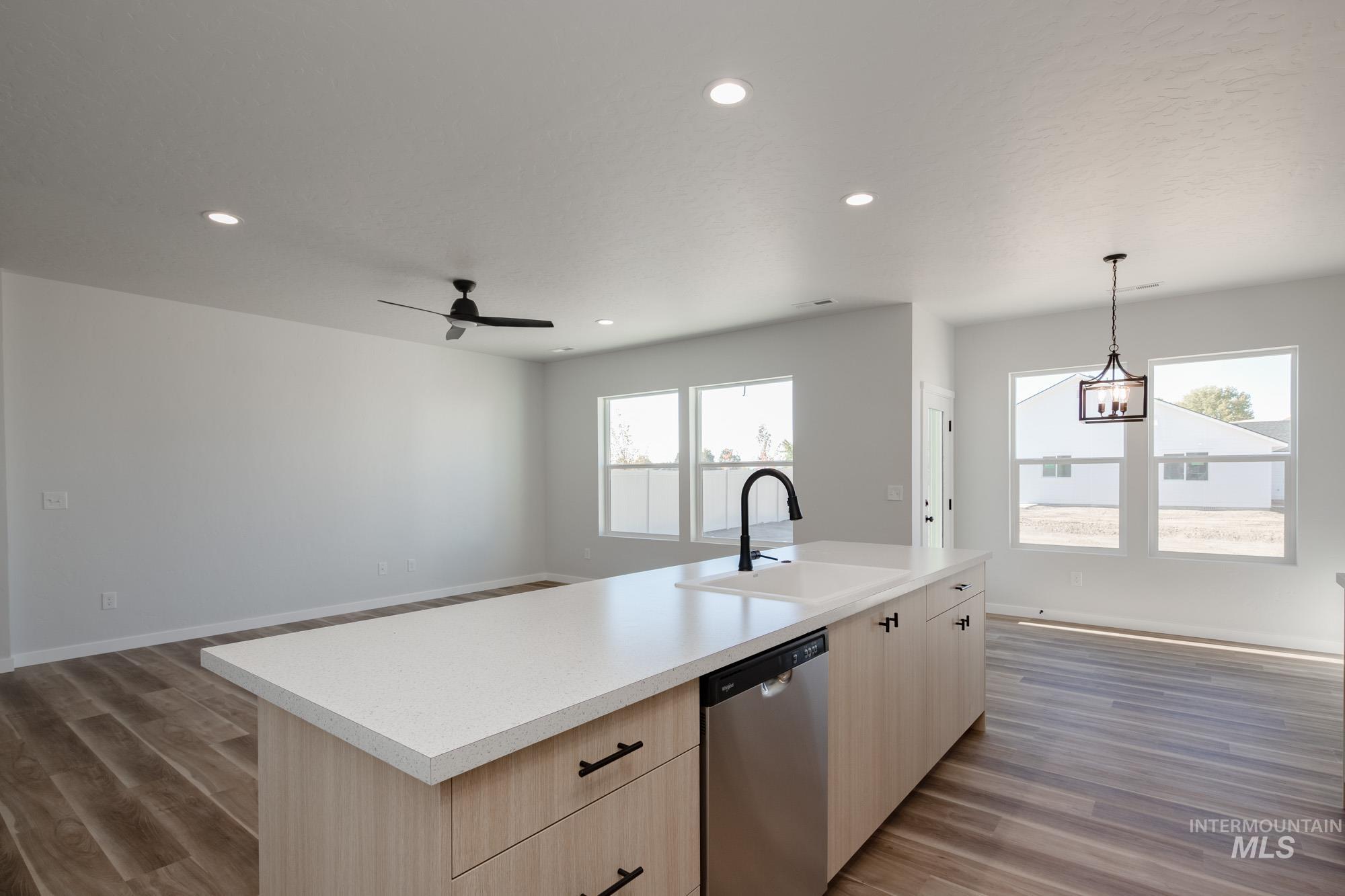 3625 E Jamestown Dr, Nampa, Idaho 83686, 4 Bedrooms, 2 Bathrooms, Residential For Sale, Price $419,990, 98978576