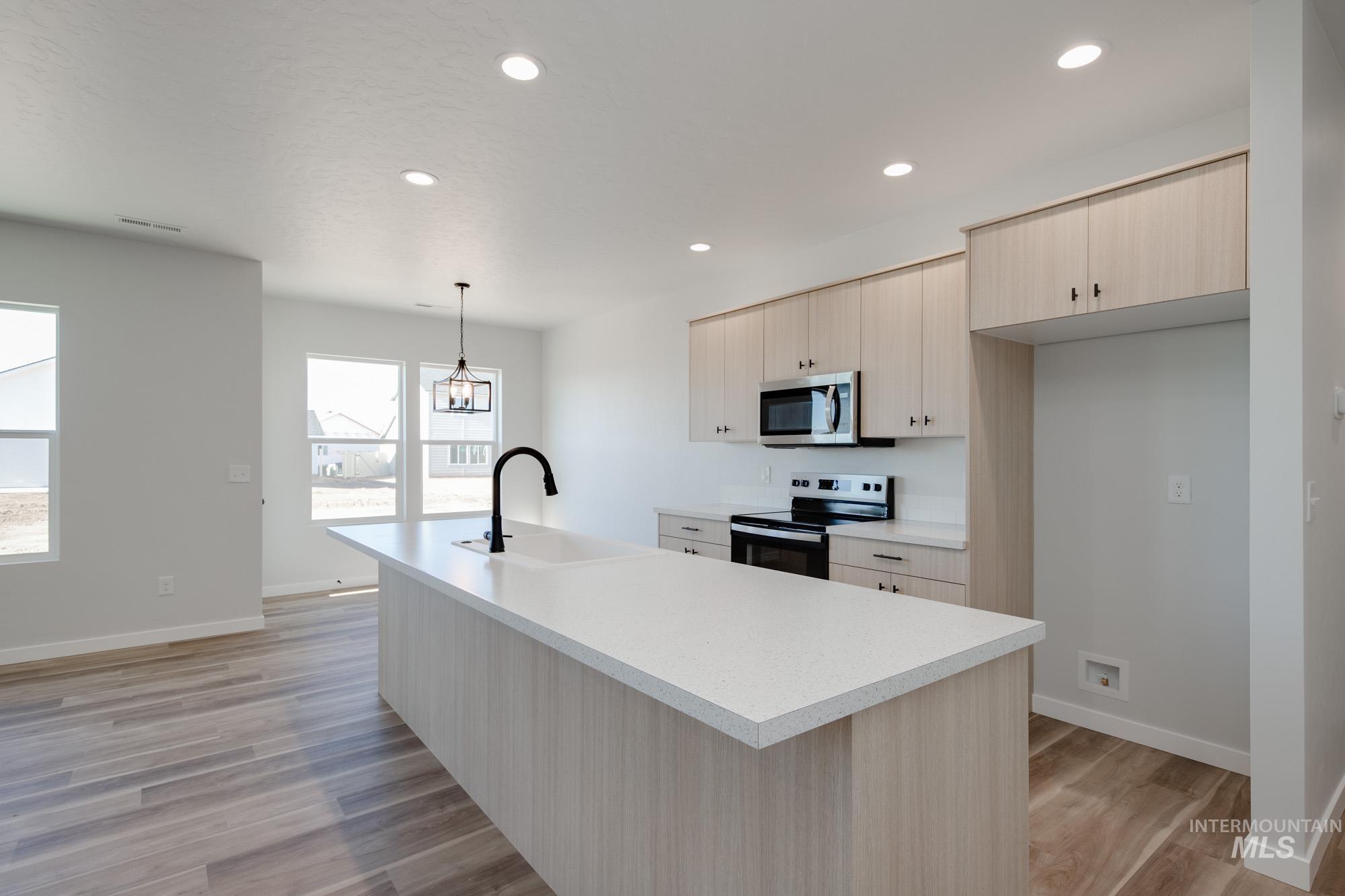 3625 E Jamestown Dr, Nampa, Idaho 83686, 4 Bedrooms, 2 Bathrooms, Residential For Sale, Price $419,990, 98978576