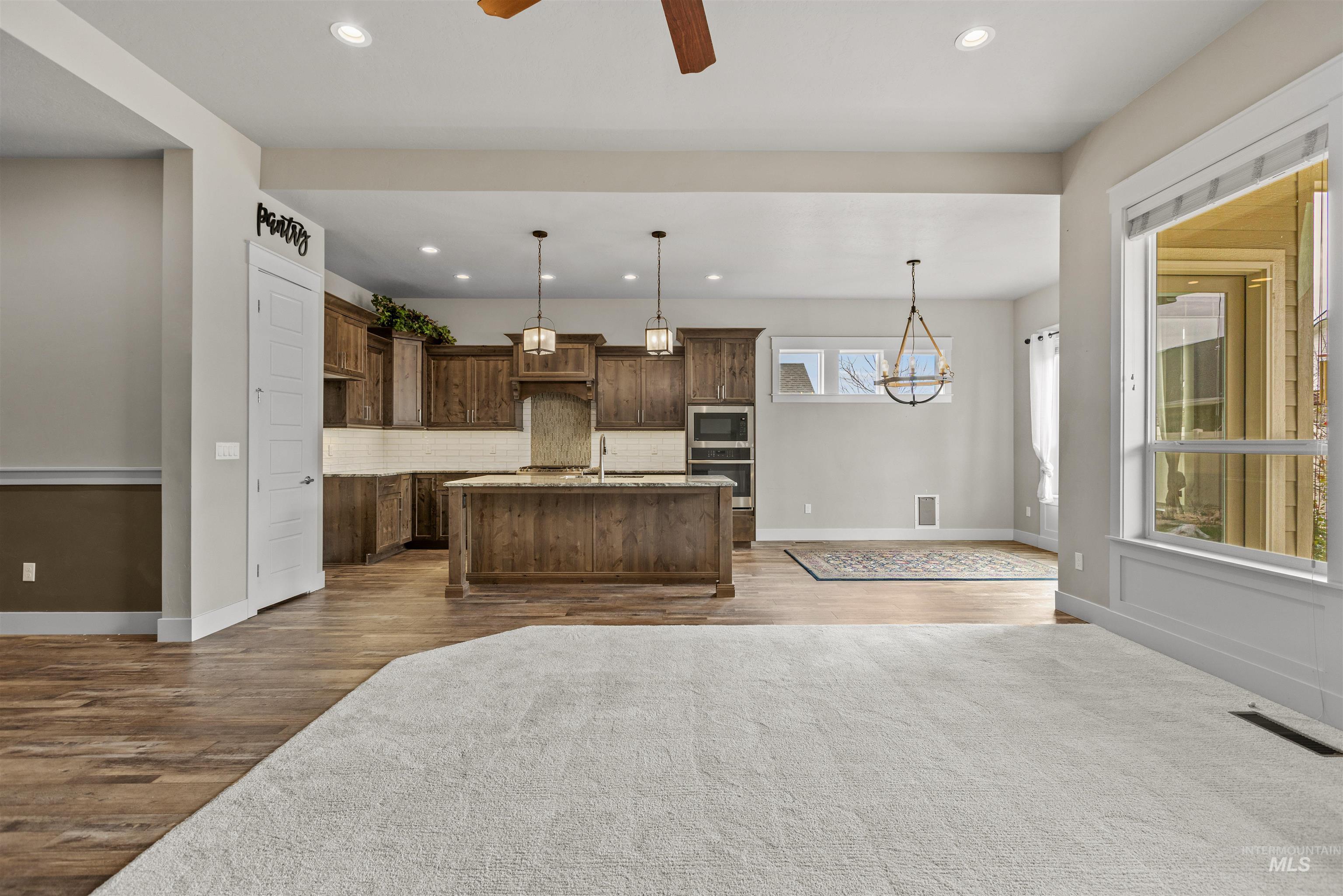 917 E Pascua Dr, Kuna, Idaho 83634, 3 Bedrooms, 2.5 Bathrooms, Residential For Sale, Price $635,000, 98978577