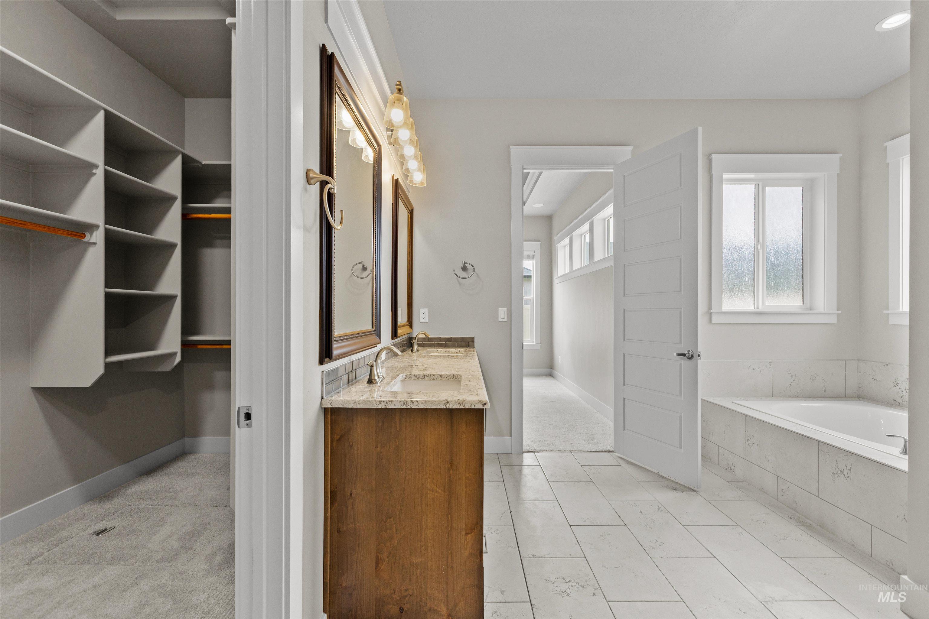 917 E Pascua Dr, Kuna, Idaho 83634, 3 Bedrooms, 2.5 Bathrooms, Residential For Sale, Price $635,000, 98978577