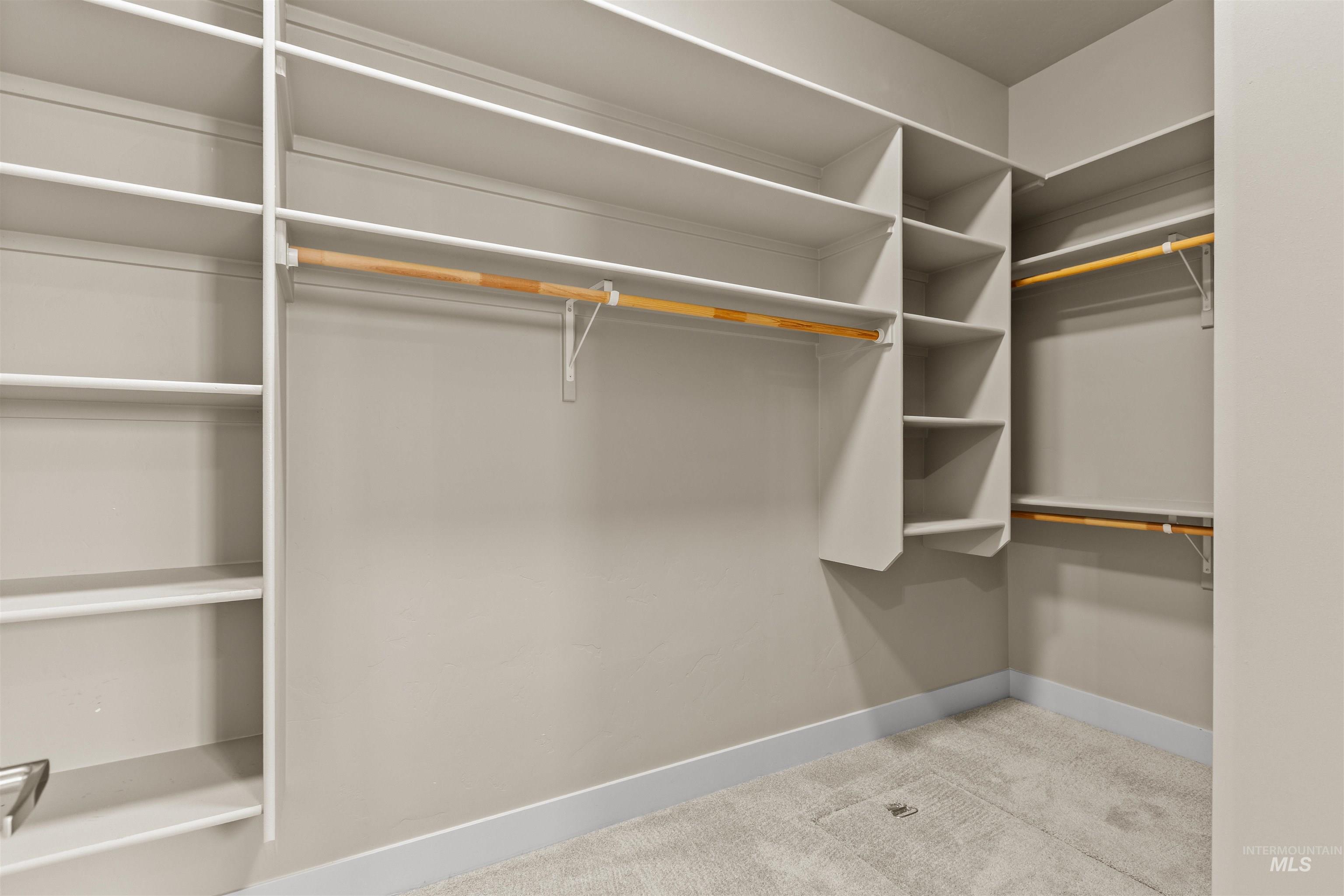 917 E Pascua Dr, Kuna, Idaho 83634, 3 Bedrooms, 2.5 Bathrooms, Residential For Sale, Price $635,000, 98978577