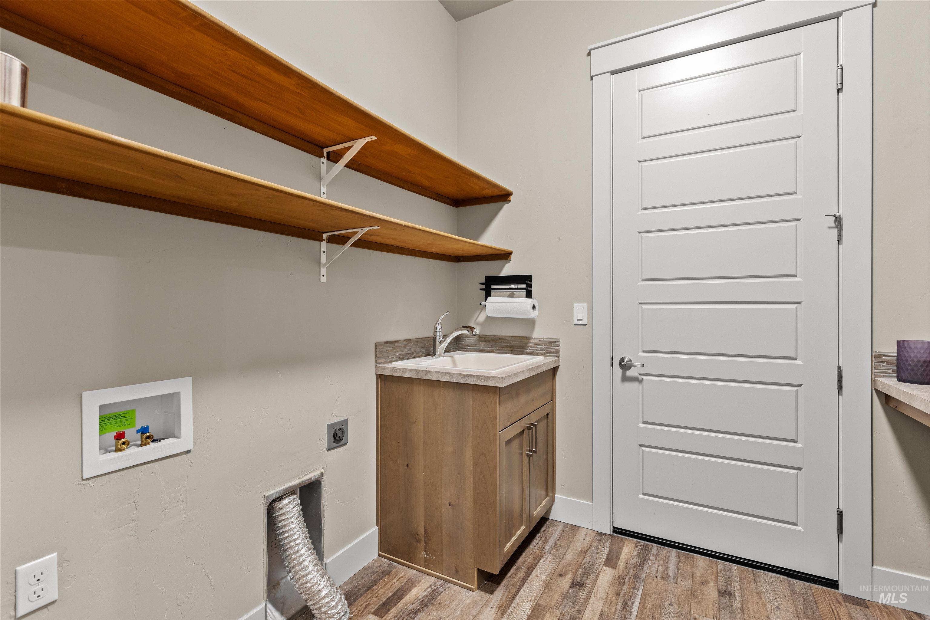 917 E Pascua Dr, Kuna, Idaho 83634, 3 Bedrooms, 2.5 Bathrooms, Residential For Sale, Price $635,000, 98978577