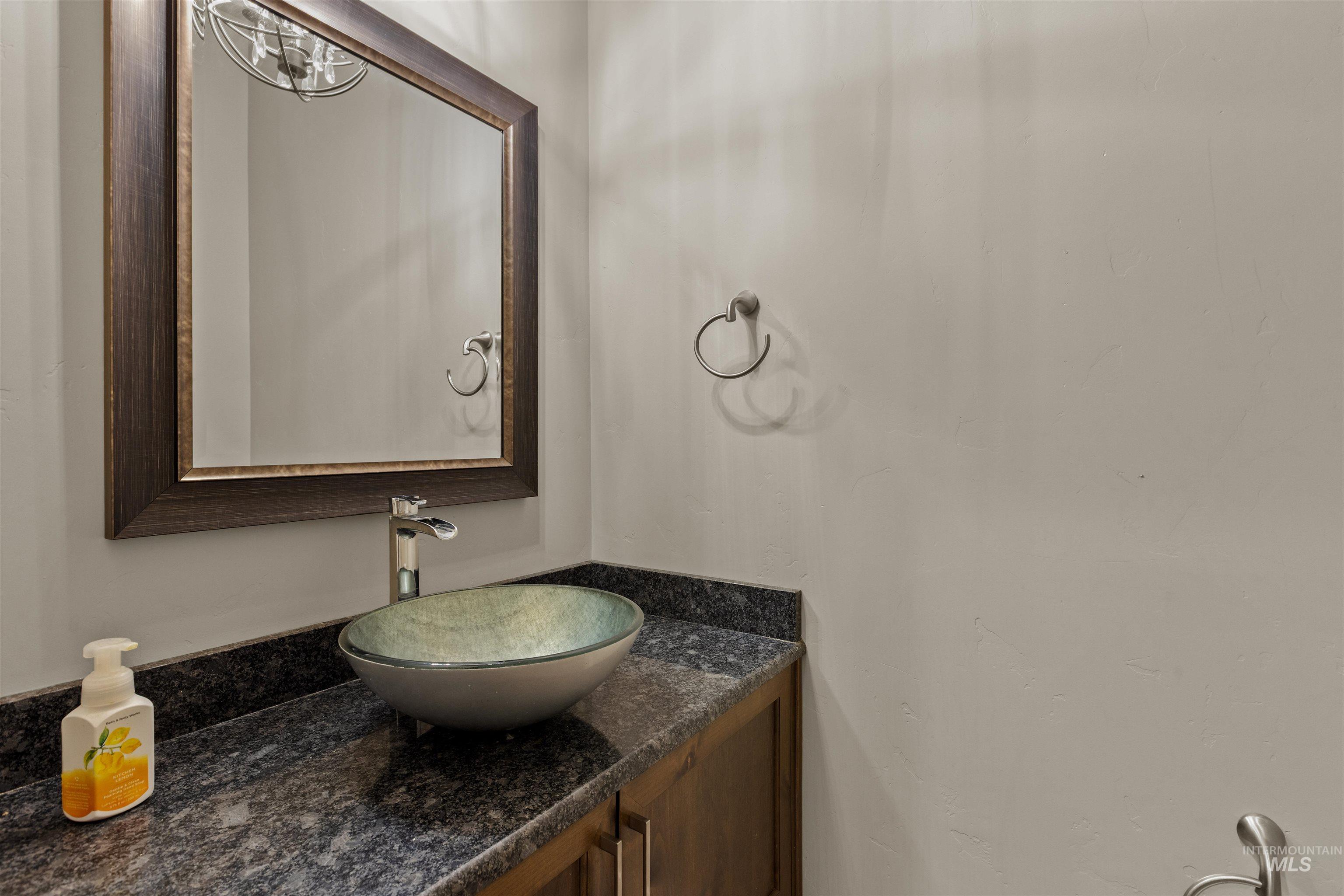 917 E Pascua Dr, Kuna, Idaho 83634, 3 Bedrooms, 2.5 Bathrooms, Residential For Sale, Price $635,000, 98978577