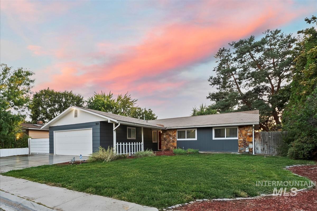 1929 N Crestmont Dr, Meridian, Idaho 83646, 3 Bedrooms, 2 Bathrooms, Residential For Sale, Price $410,000, 98978579