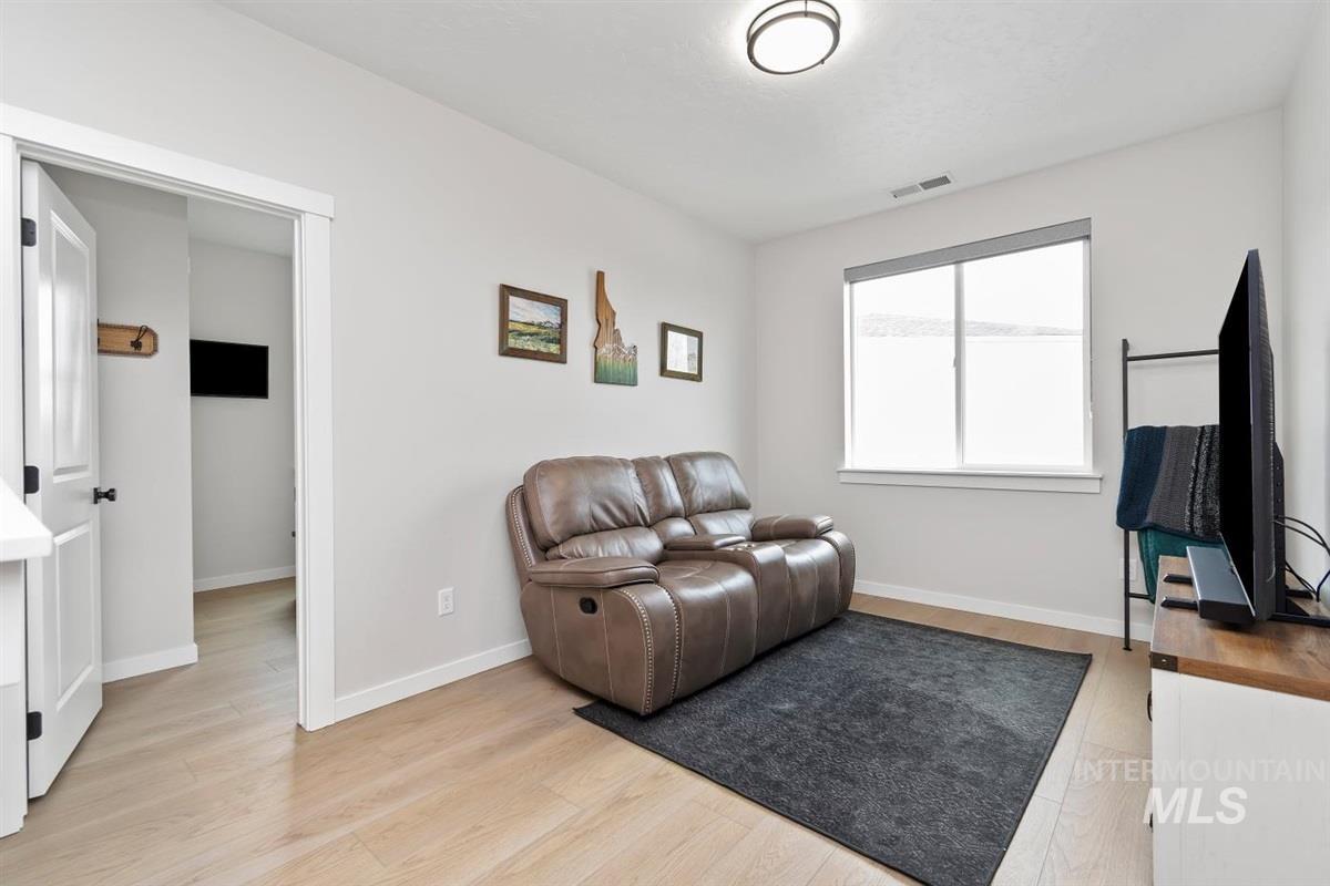 8056 S Diamond River Ave, Meridian, Idaho 83642-1398, 3 Bedrooms, 2.5 Bathrooms, Residential For Sale, Price $625,000, 98978581