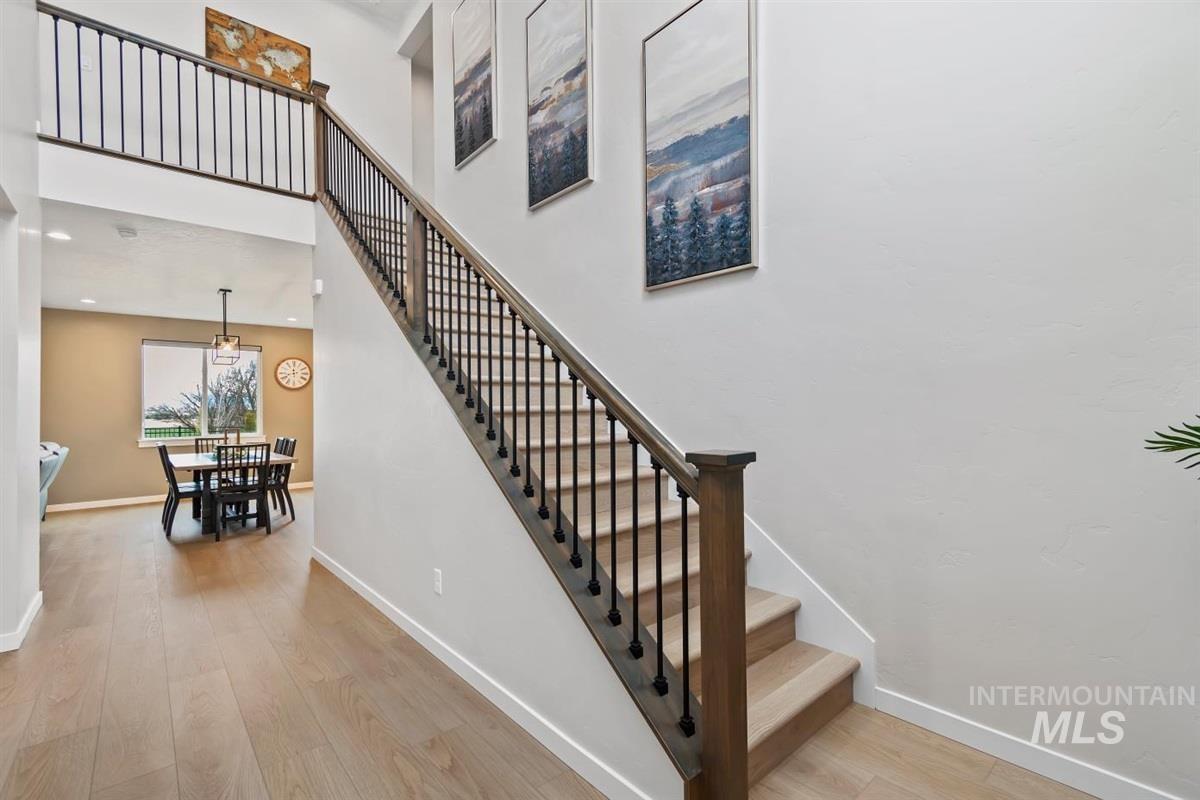 8056 S Diamond River Ave, Meridian, Idaho 83642-1398, 3 Bedrooms, 2.5 Bathrooms, Residential For Sale, Price $587,777, 98978581
