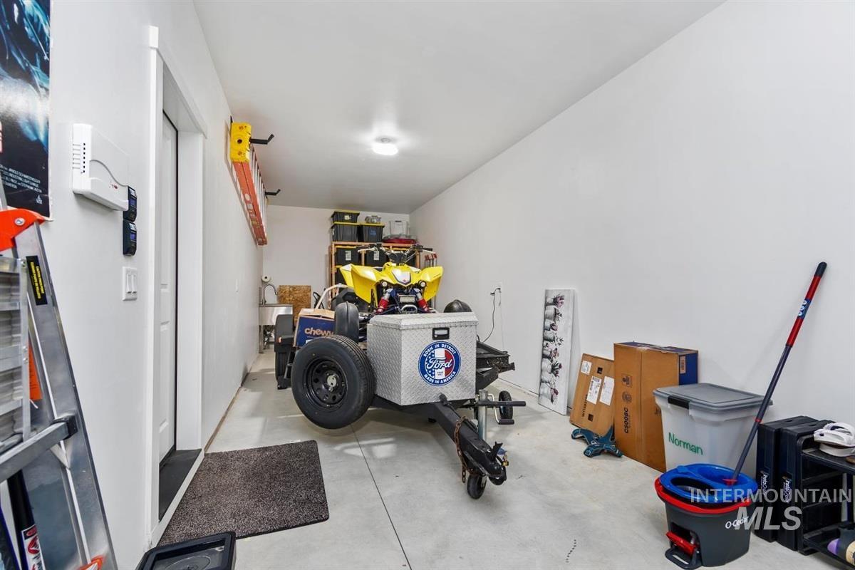 8056 S Diamond River Ave, Meridian, Idaho 83642-1398, 3 Bedrooms, 2.5 Bathrooms, Residential For Sale, Price $625,000, 98978581