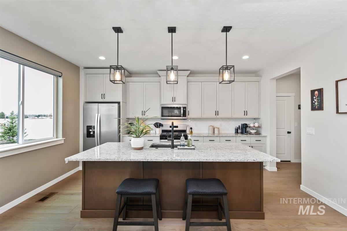 8056 S Diamond River Ave, Meridian, Idaho 83642-1398, 3 Bedrooms, 2.5 Bathrooms, Residential For Sale, Price $587,777, 98978581