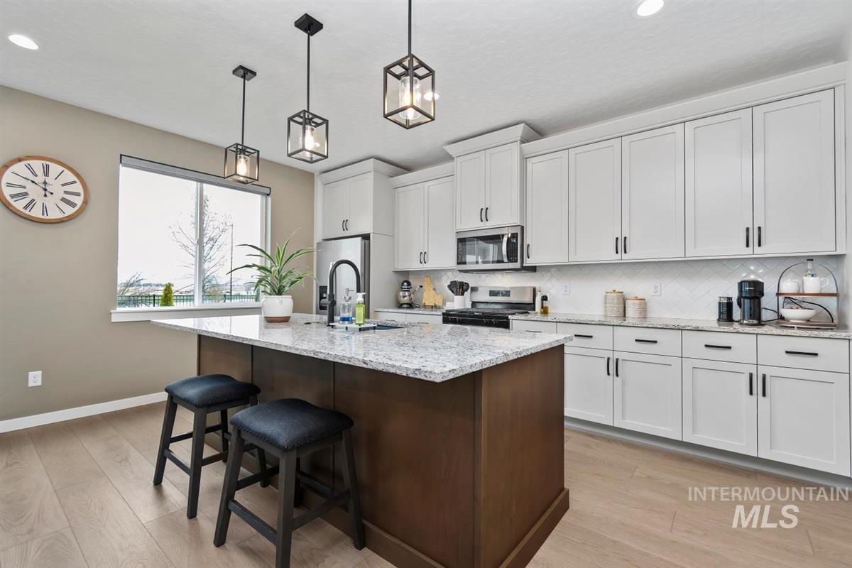 8056 S Diamond River Ave, Meridian, Idaho 83642-1398, 3 Bedrooms, 2.5 Bathrooms, Residential For Sale, Price $625,000, 98978581