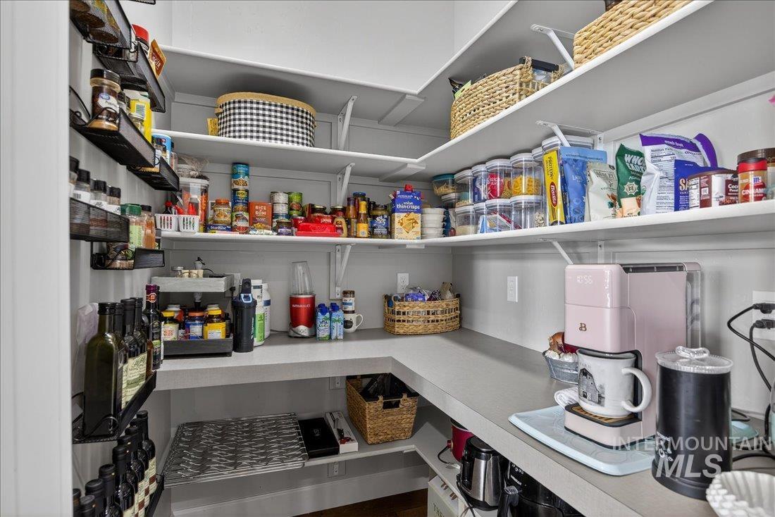 12299 W Pavo St, Star, Idaho 83669, 4 Bedrooms, 3.5 Bathrooms, Residential For Sale, Price $949,900, 98978584