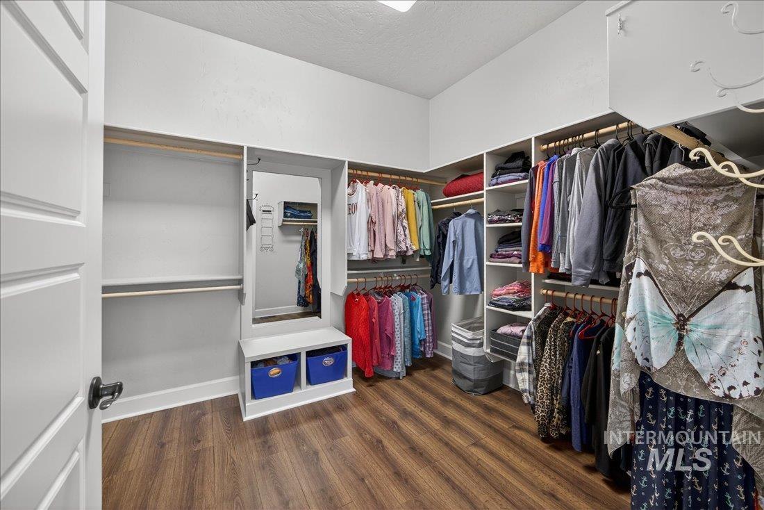 12299 W Pavo St, Star, Idaho 83669, 4 Bedrooms, 3.5 Bathrooms, Residential For Sale, Price $949,900, 98978584