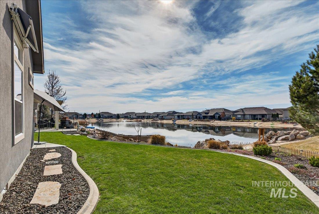 12299 W Pavo St, Star, Idaho 83669, 4 Bedrooms, 3.5 Bathrooms, Residential For Sale, Price $949,900, 98978584