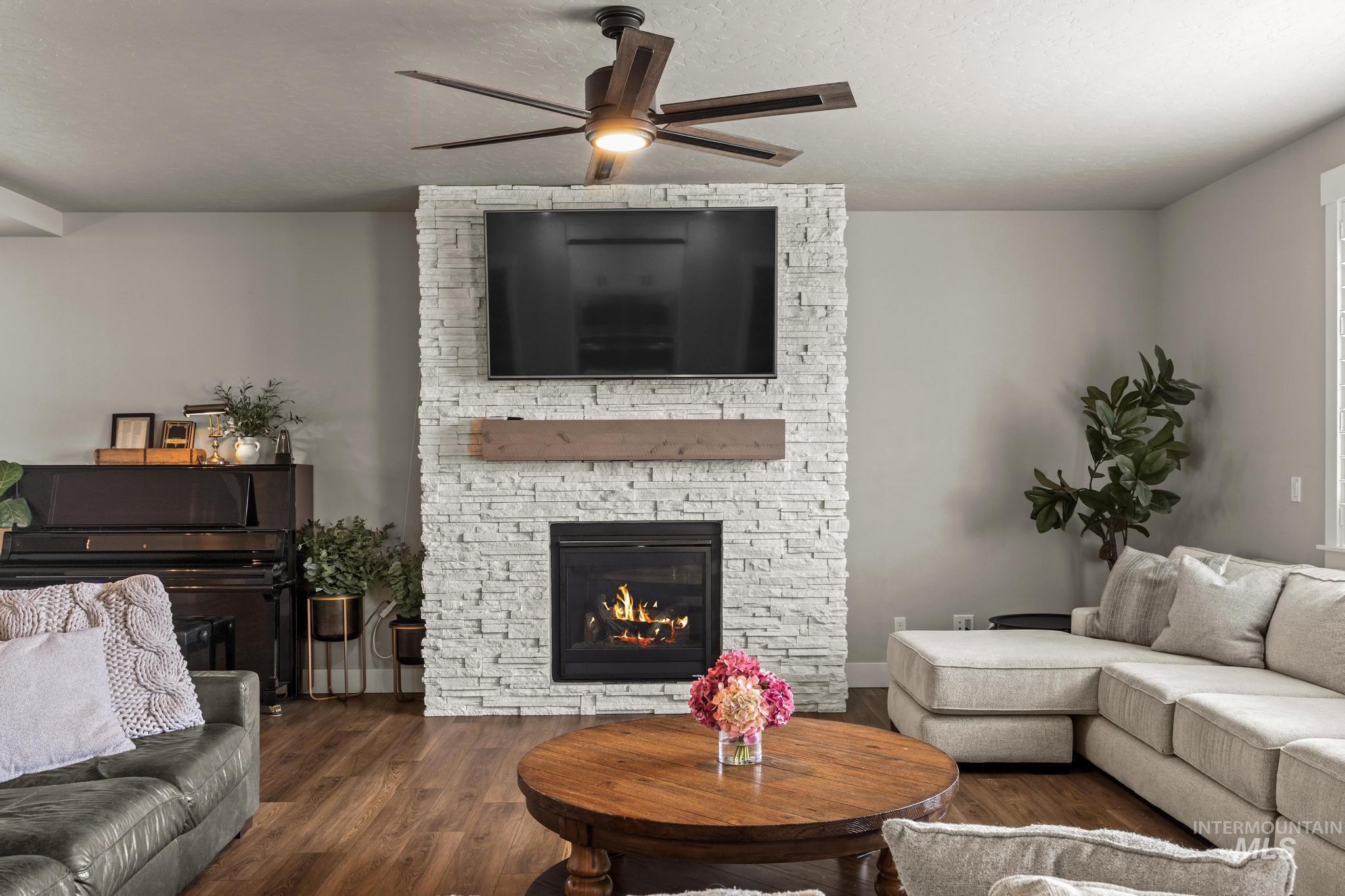 5398 W Avilla Dr, Meridian, Idaho 83464, 3 Bedrooms, 3.5 Bathrooms, Residential For Sale, Price $726,000, 98978585