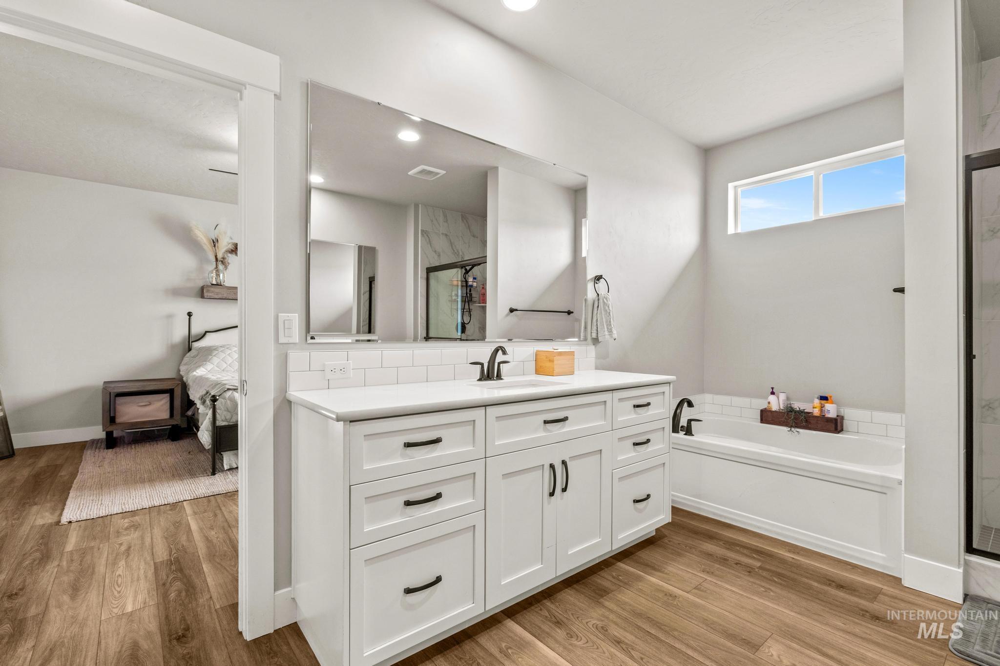 5398 W Avilla Dr, Meridian, Idaho 83464, 3 Bedrooms, 3.5 Bathrooms, Residential For Sale, Price $726,000, 98978585