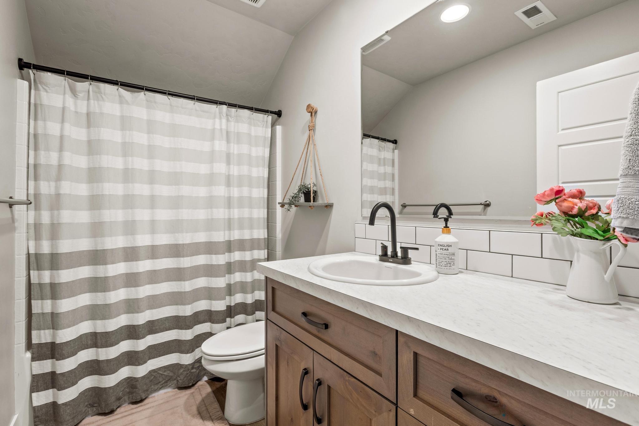 5398 W Avilla Dr, Meridian, Idaho 83464, 3 Bedrooms, 3.5 Bathrooms, Residential For Sale, Price $726,000, 98978585