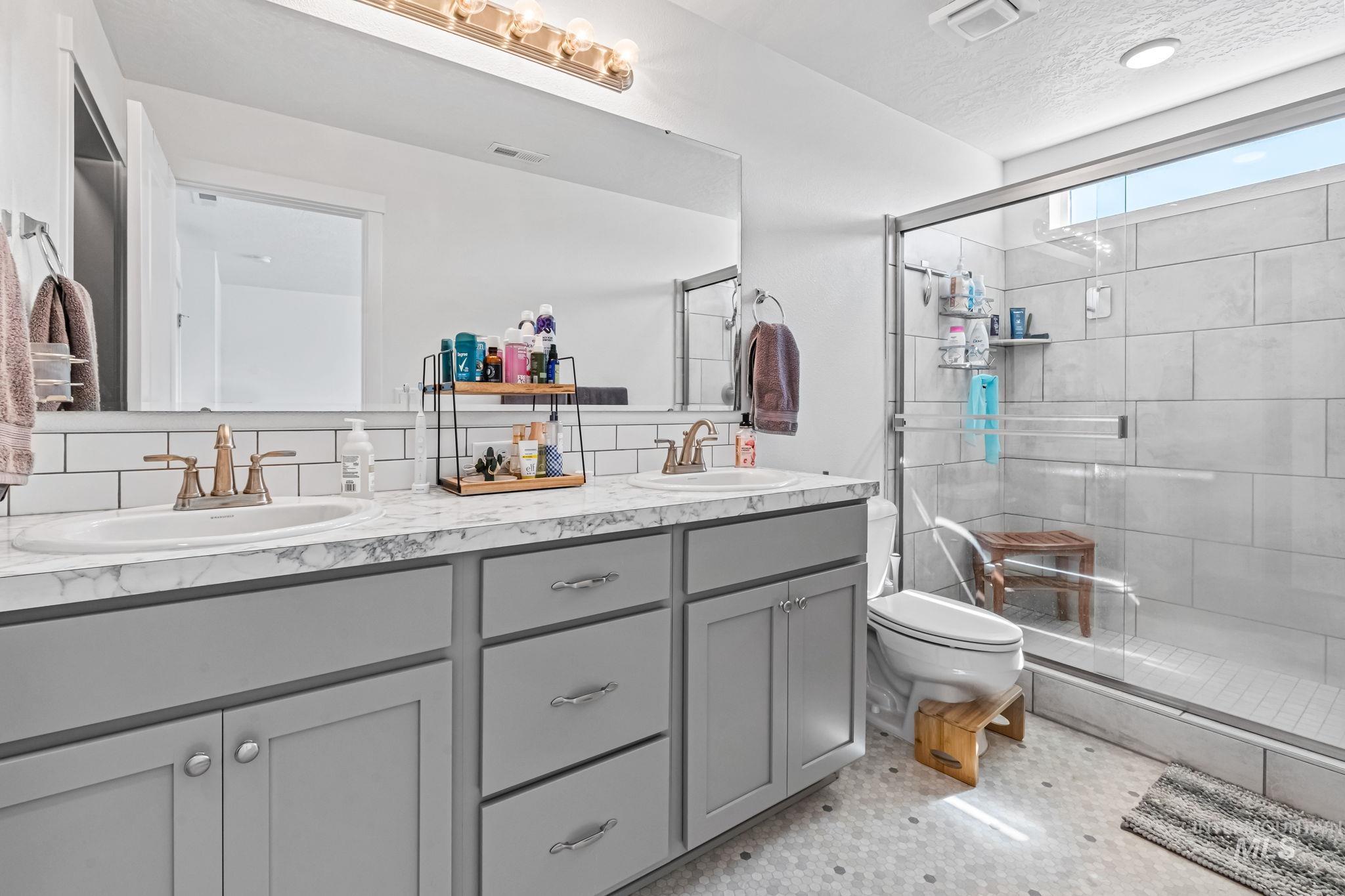 3084 N Network Lane, Boise, Idaho 83704, 4 Bedrooms, 3.5 Bathrooms, Residential For Sale, Price $459,900, 98978588