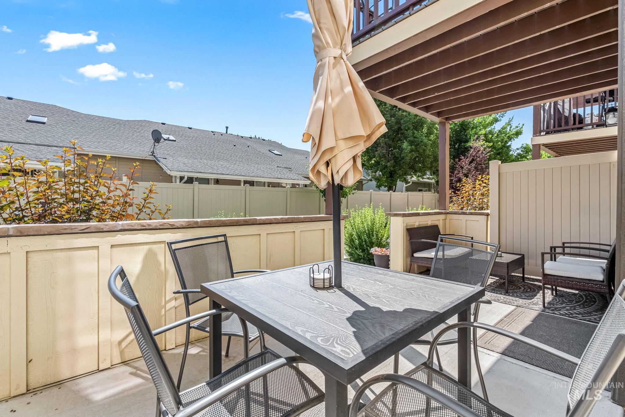 3084 N Network Lane, Boise, Idaho 83704, 4 Bedrooms, 3.5 Bathrooms, Residential For Sale, Price $459,900, 98978588