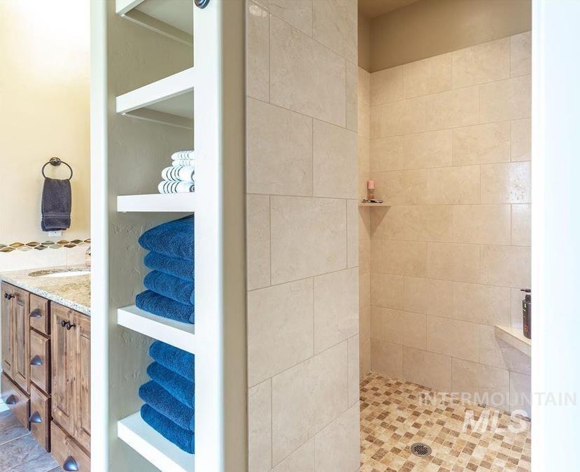 10144 W Achillea, Star, Idaho 83669-0000, 3 Bedrooms, 2 Bathrooms, Residential For Sale, Price $531,900, 98978589