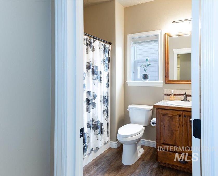 10144 W Achillea, Star, Idaho 83669-0000, 3 Bedrooms, 2 Bathrooms, Residential For Sale, Price $531,900, 98978589