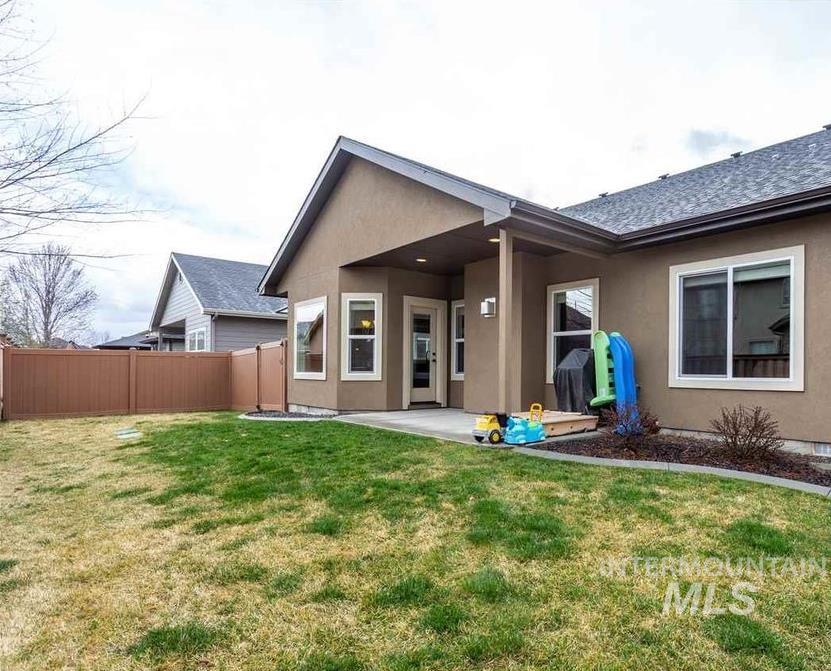 10144 W Achillea, Star, Idaho 83669-0000, 3 Bedrooms, 2 Bathrooms, Residential For Sale, Price $531,900, 98978589