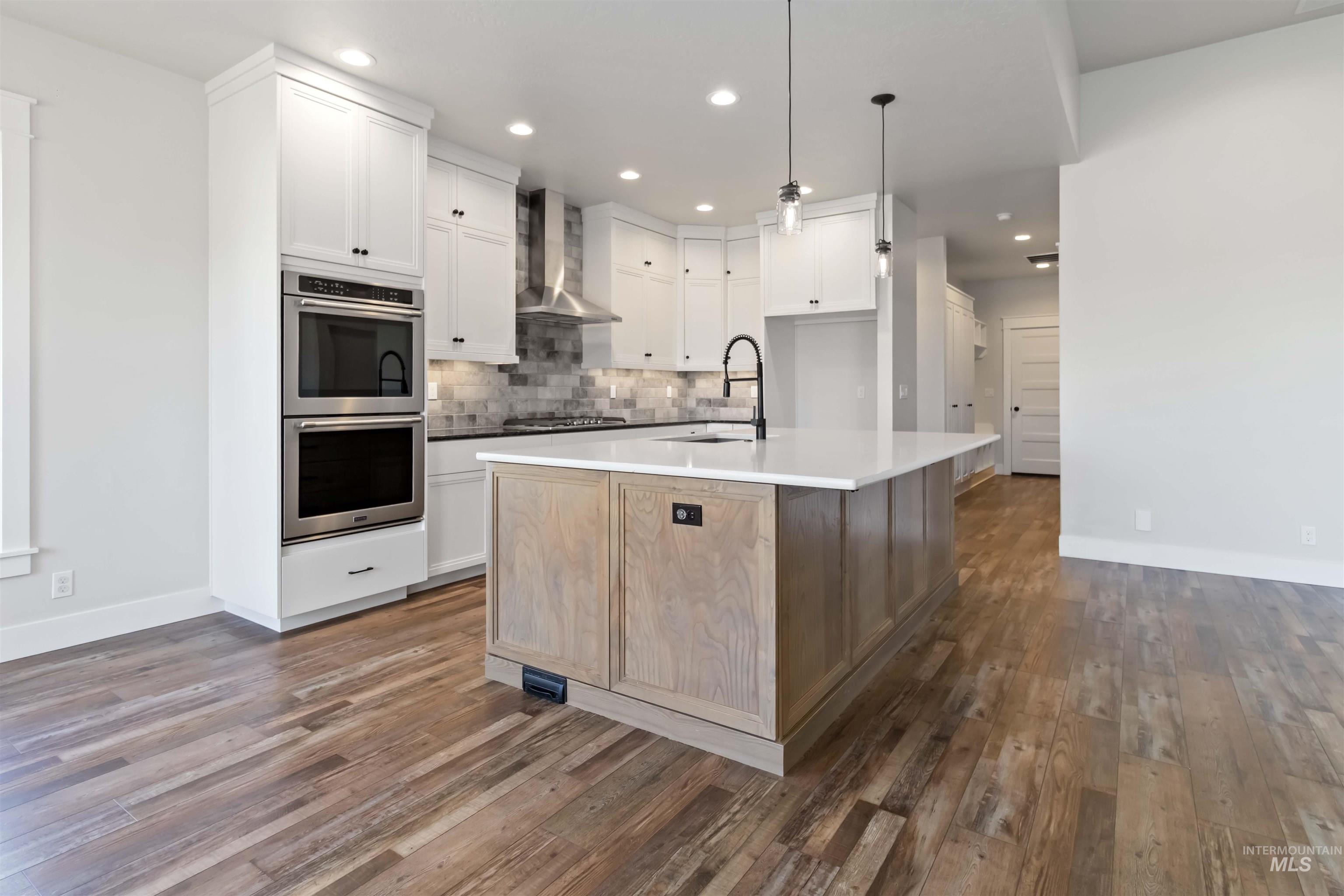 5867 S Hill Farm Way, Meridian, Idaho 83642, 4 Bedrooms, 3 Bathrooms, Residential For Sale, Price $749,900, 98978590