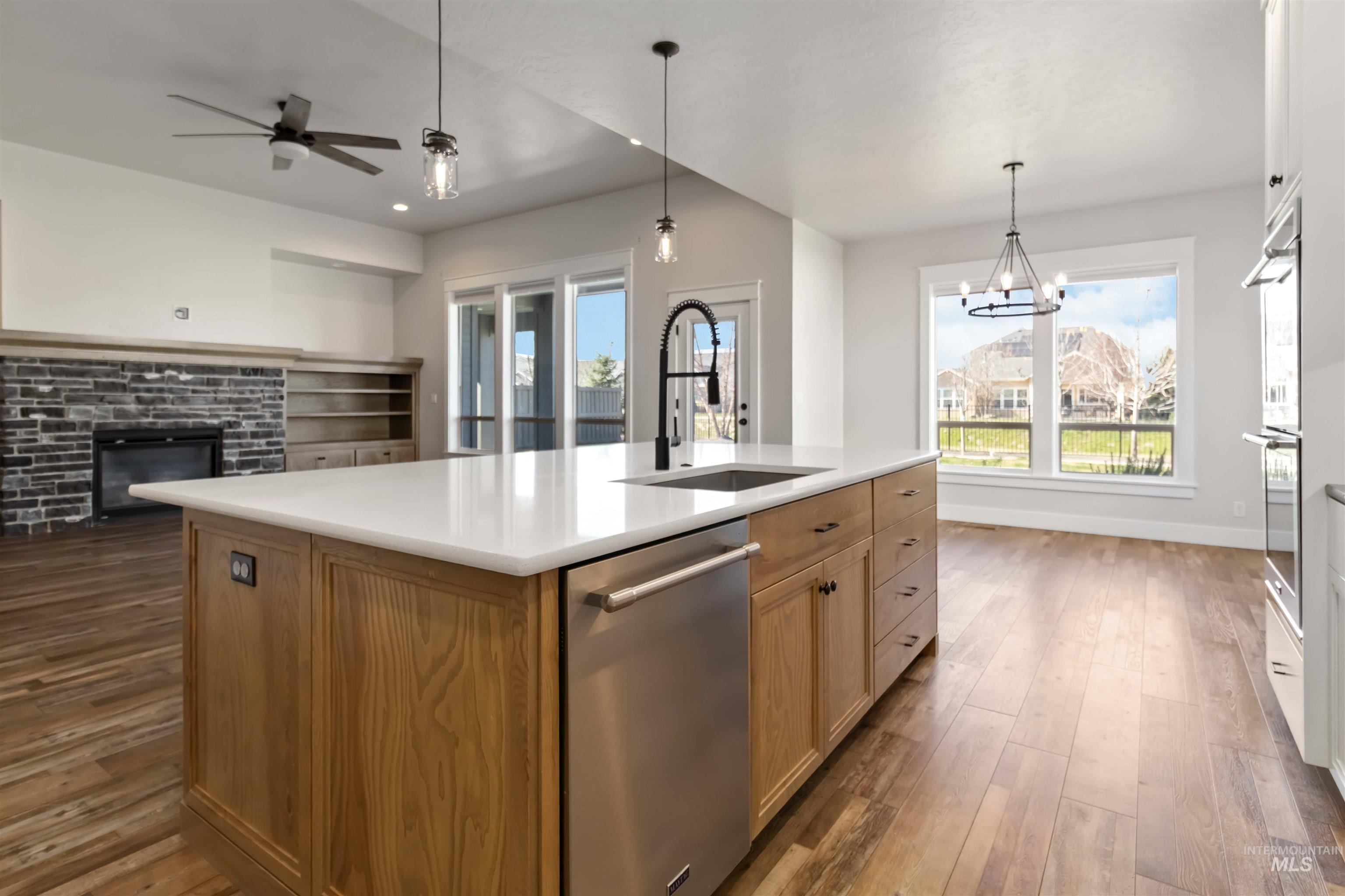 5867 S Hill Farm Way, Meridian, Idaho 83642, 4 Bedrooms, 3 Bathrooms, Residential For Sale, Price $749,900, 98978590