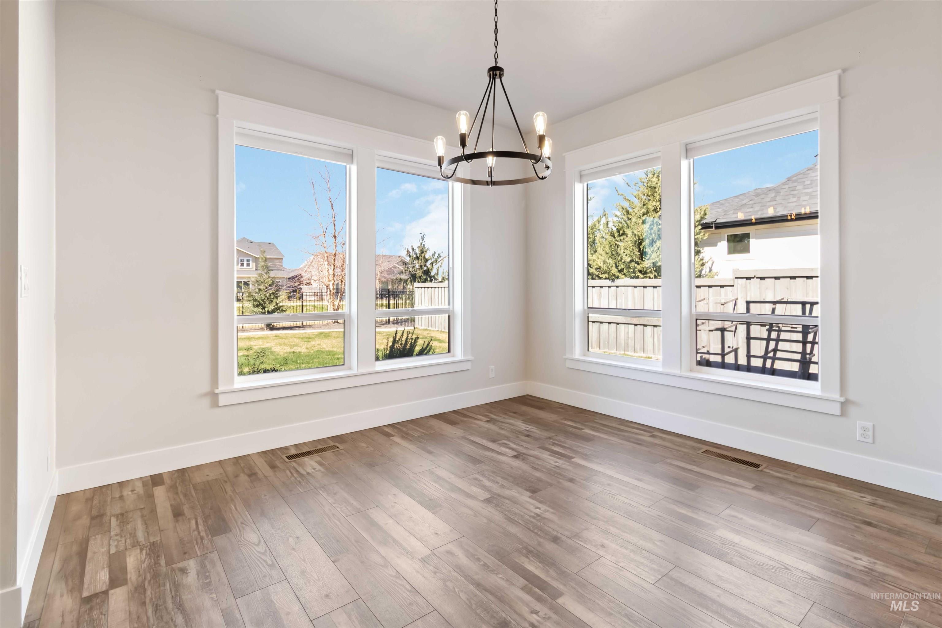 5867 S Hill Farm Way, Meridian, Idaho 83642, 4 Bedrooms, 3 Bathrooms, Residential For Sale, Price $749,900, 98978590