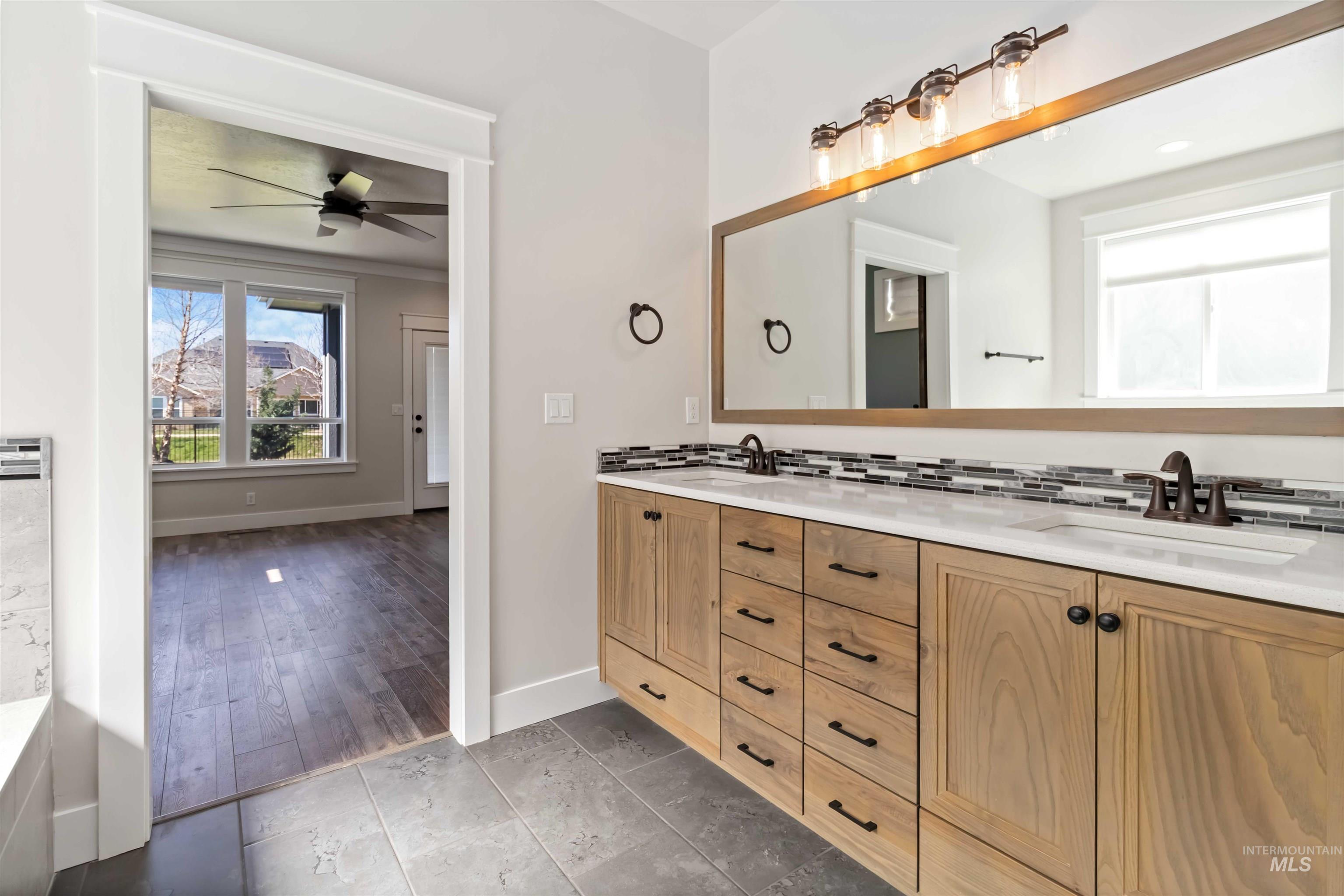 5867 S Hill Farm Way, Meridian, Idaho 83642, 4 Bedrooms, 3 Bathrooms, Residential For Sale, Price $749,900, 98978590