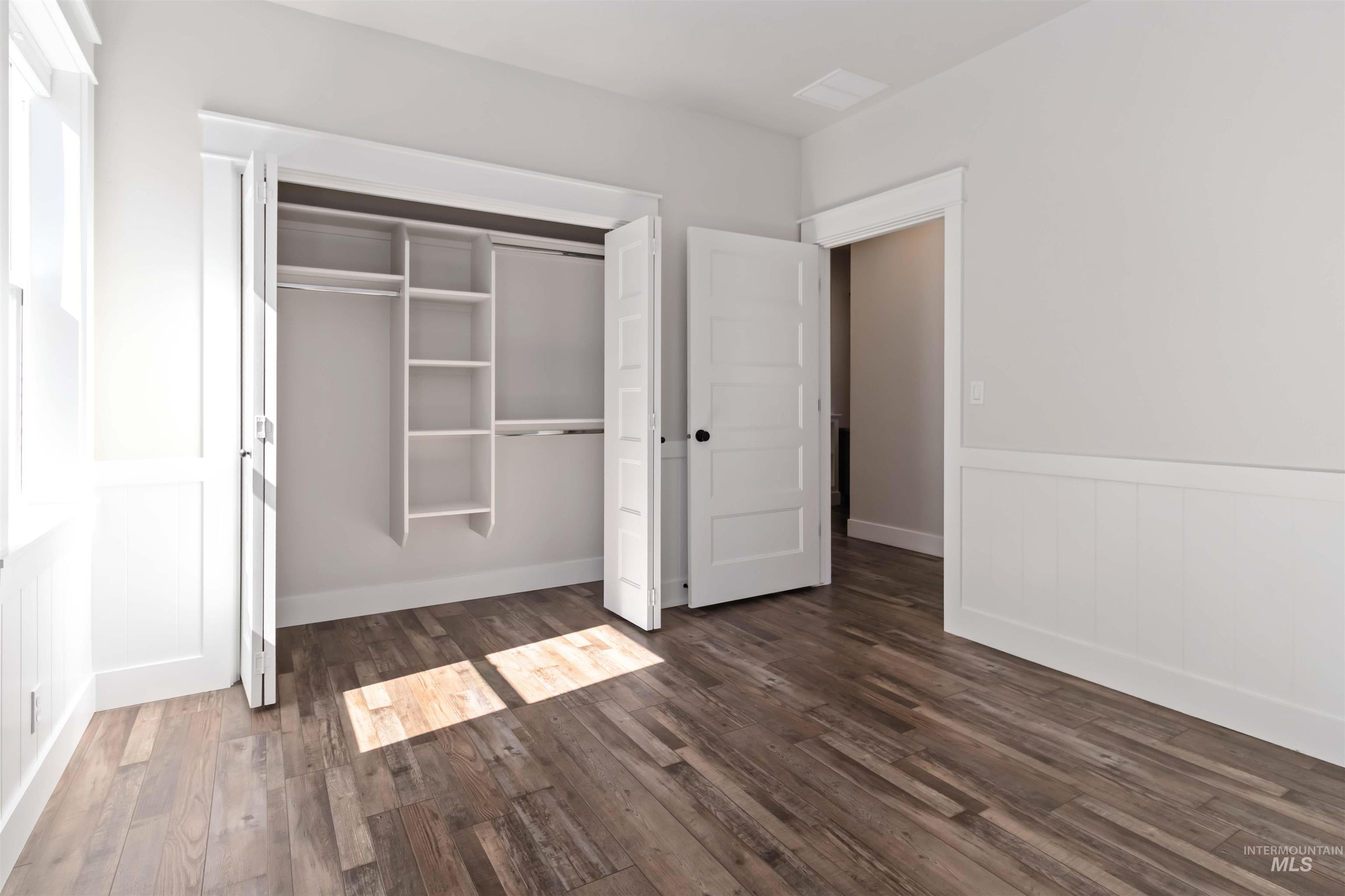 5867 S Hill Farm Way, Meridian, Idaho 83642, 4 Bedrooms, 3 Bathrooms, Residential For Sale, Price $749,900, 98978590