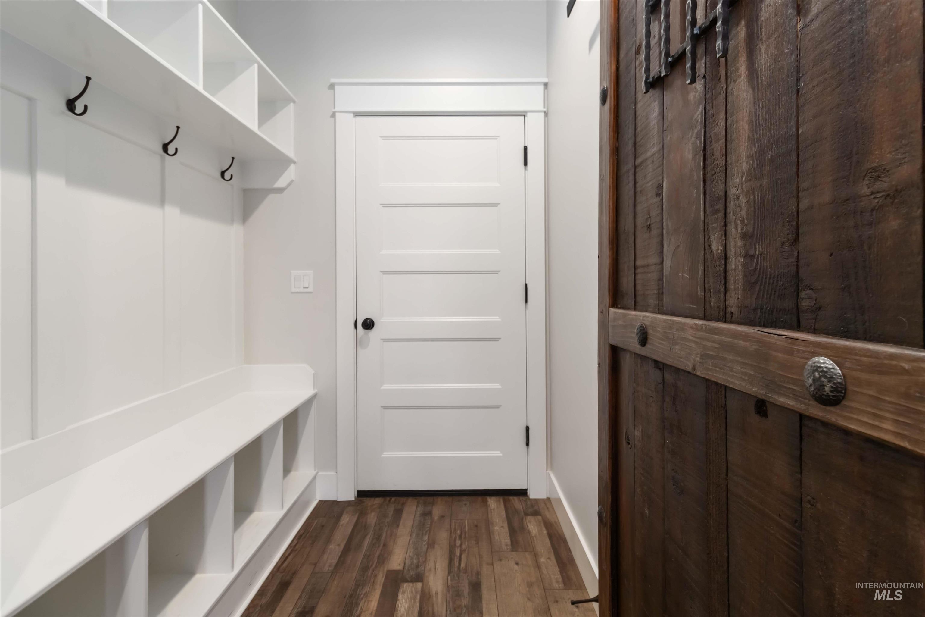 5867 S Hill Farm Way, Meridian, Idaho 83642, 4 Bedrooms, 3 Bathrooms, Residential For Sale, Price $749,900, 98978590