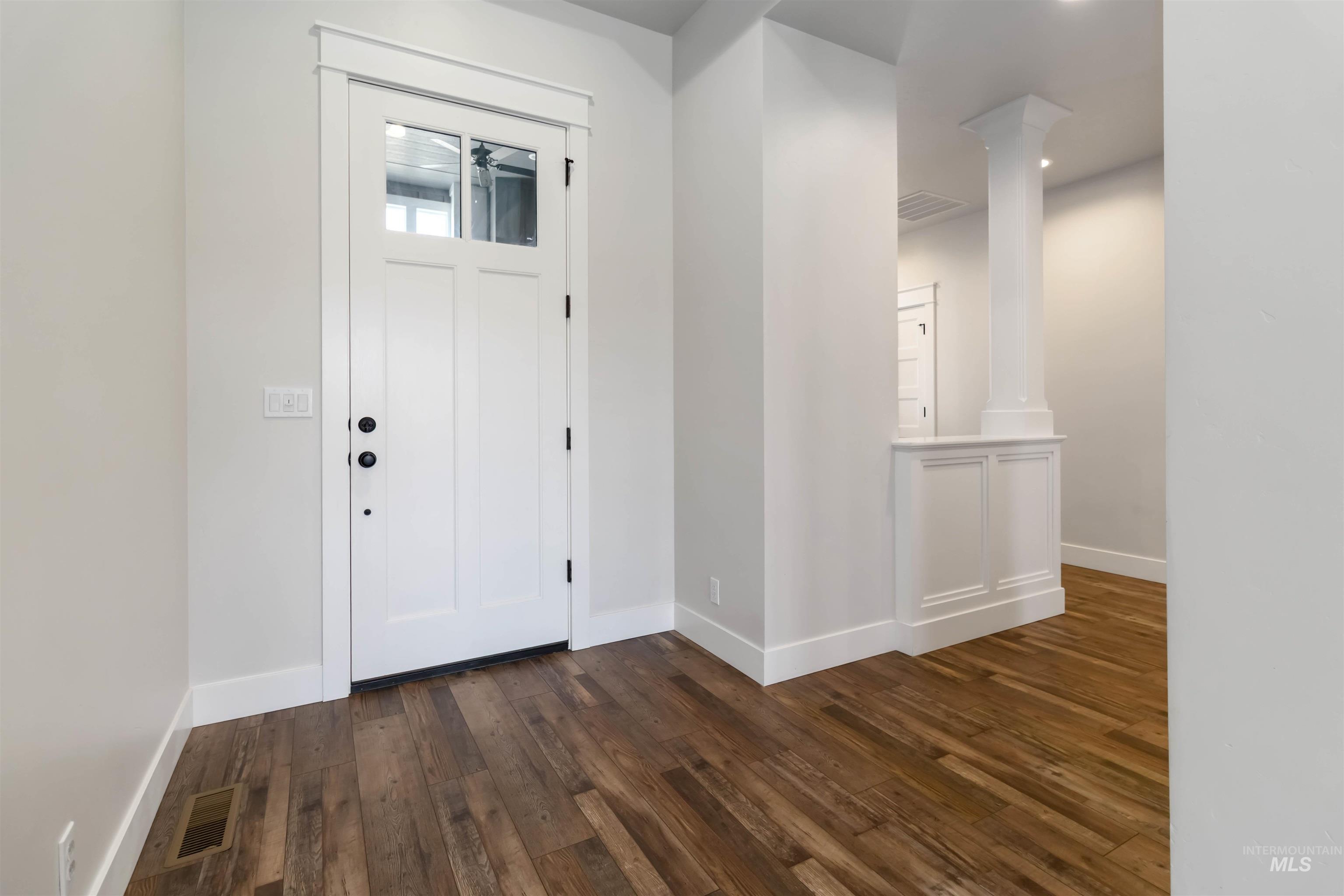 5867 S Hill Farm Way, Meridian, Idaho 83642, 4 Bedrooms, 3 Bathrooms, Residential For Sale, Price $749,900, 98978590